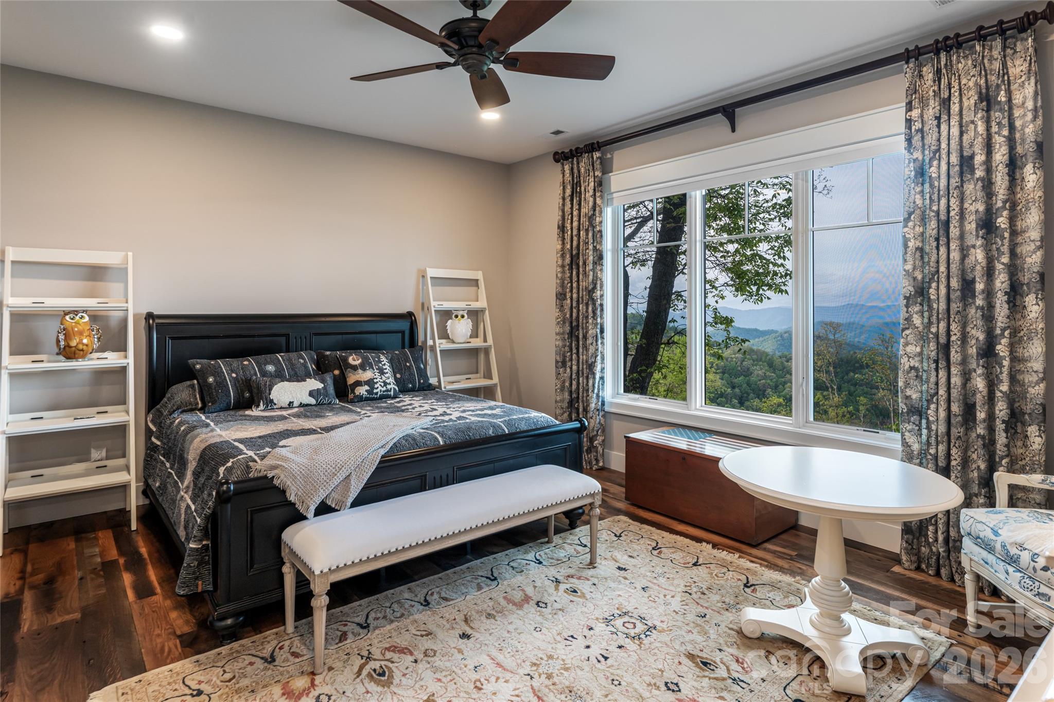 376 Wandering Trail — Waynesville