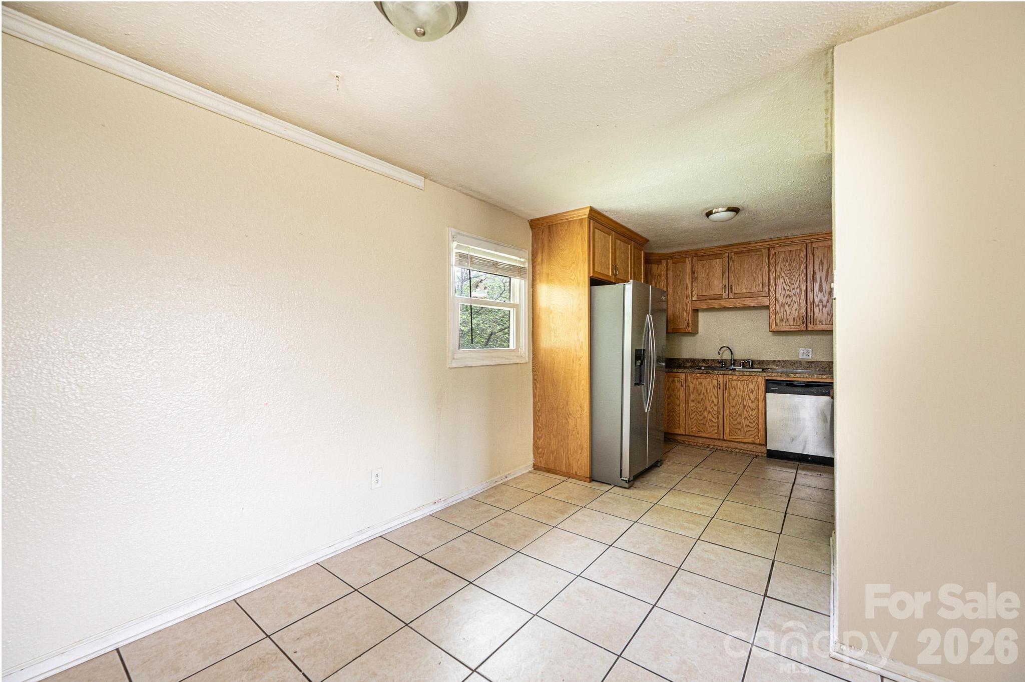 3886 Clay Street — Claremont