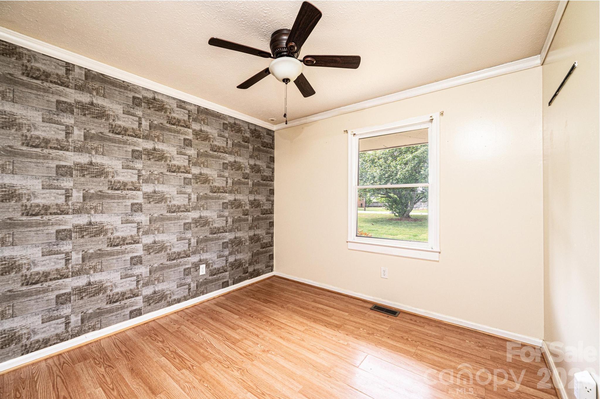 3886 Clay Street — Claremont