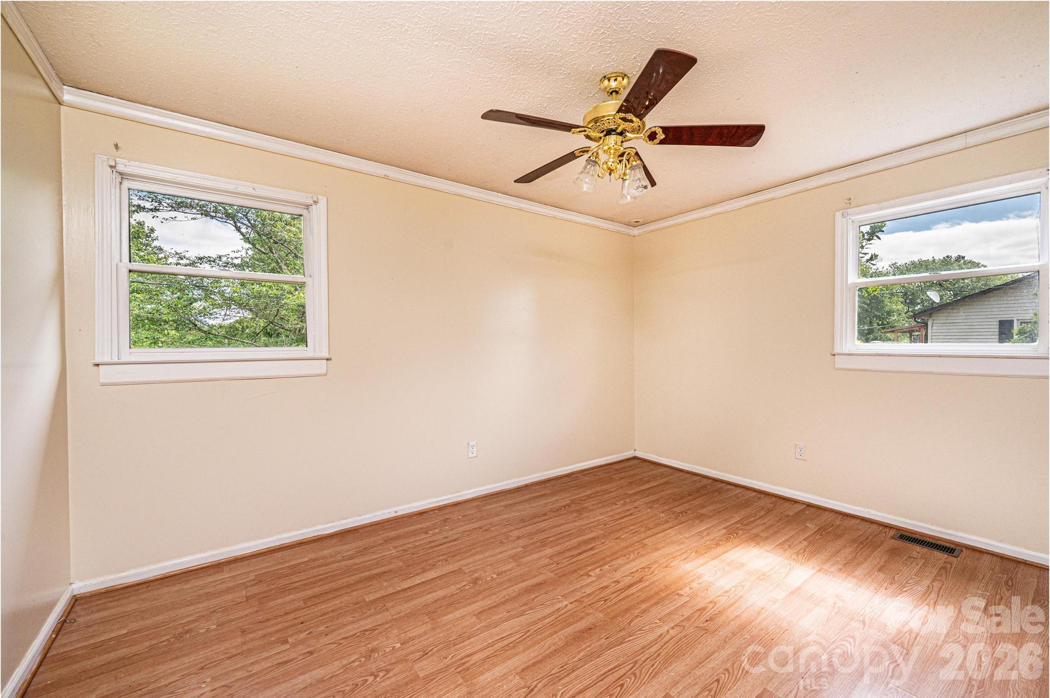 3886 Clay Street — Claremont