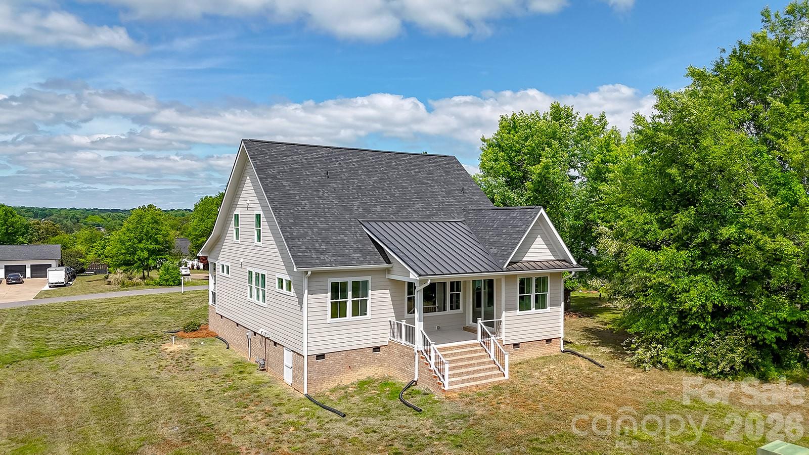 102 Starmount Drive — Kings Mountain