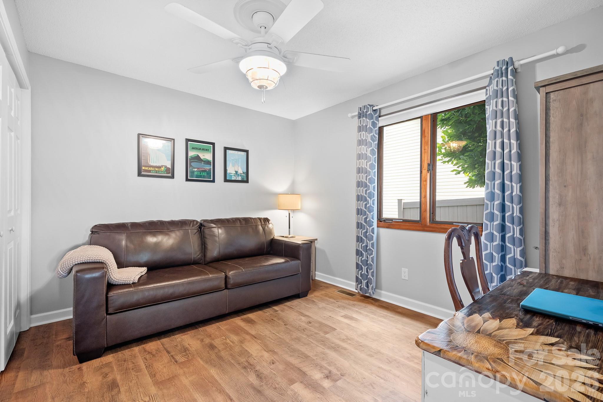 3469 Lake Shore Road S — Denver