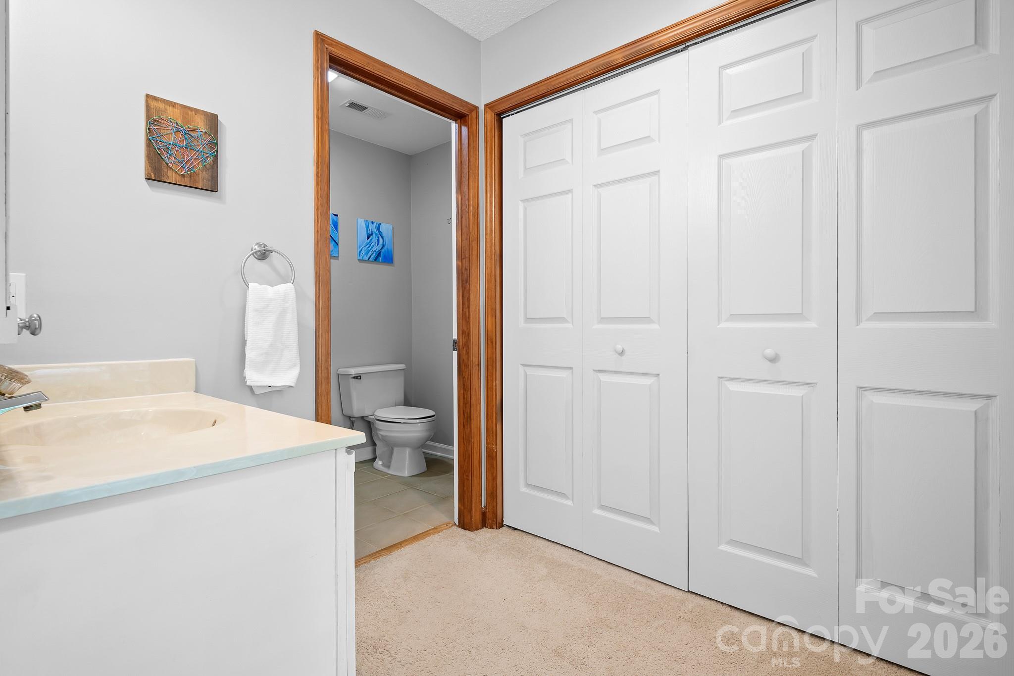 3469 Lake Shore Road S — Denver