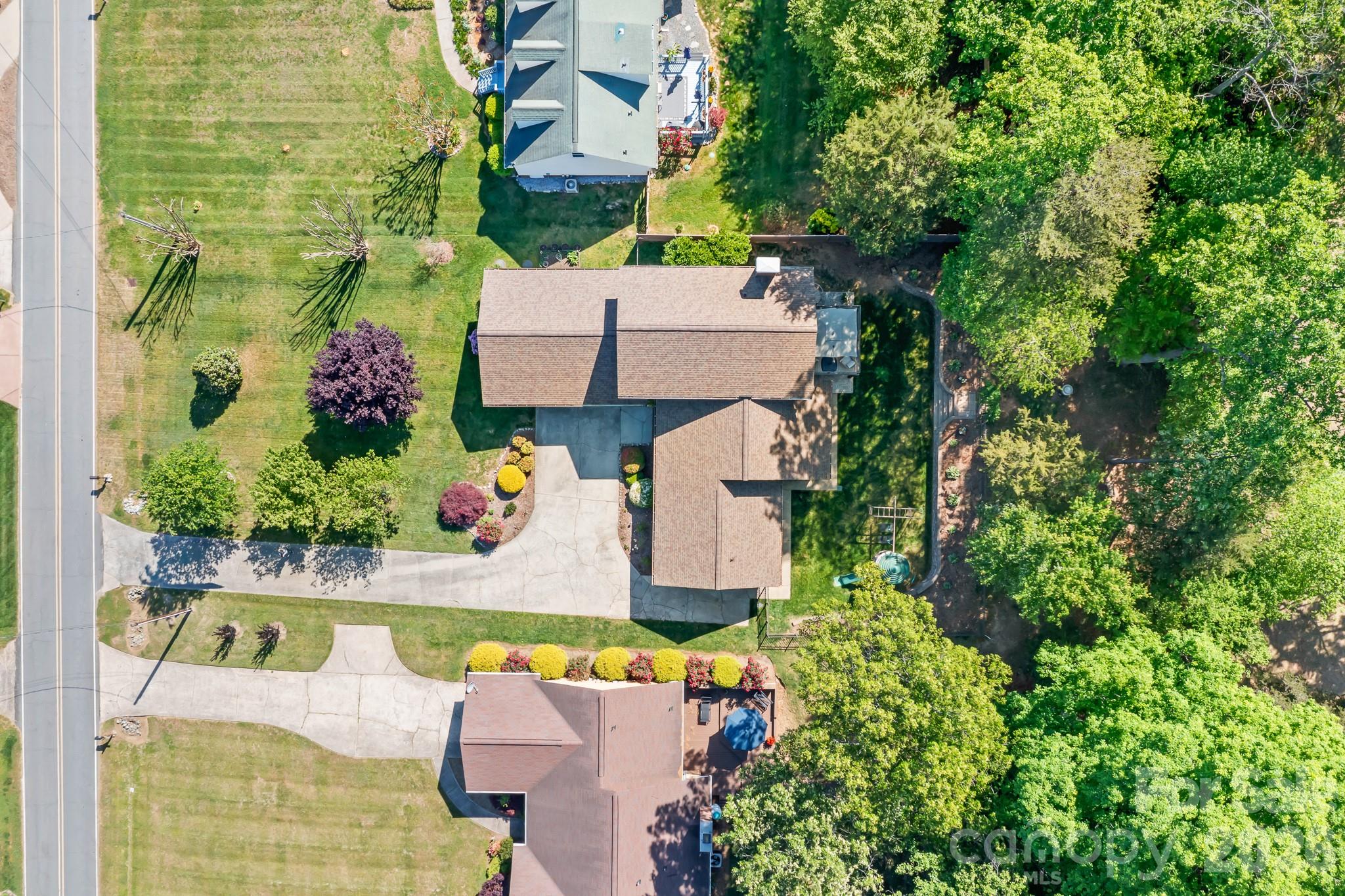 3469 Lake Shore Road S — Denver