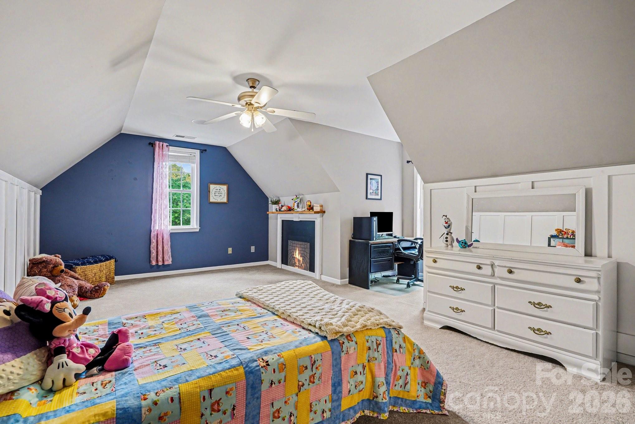10501 Olde Irongate Lane — Mint Hill