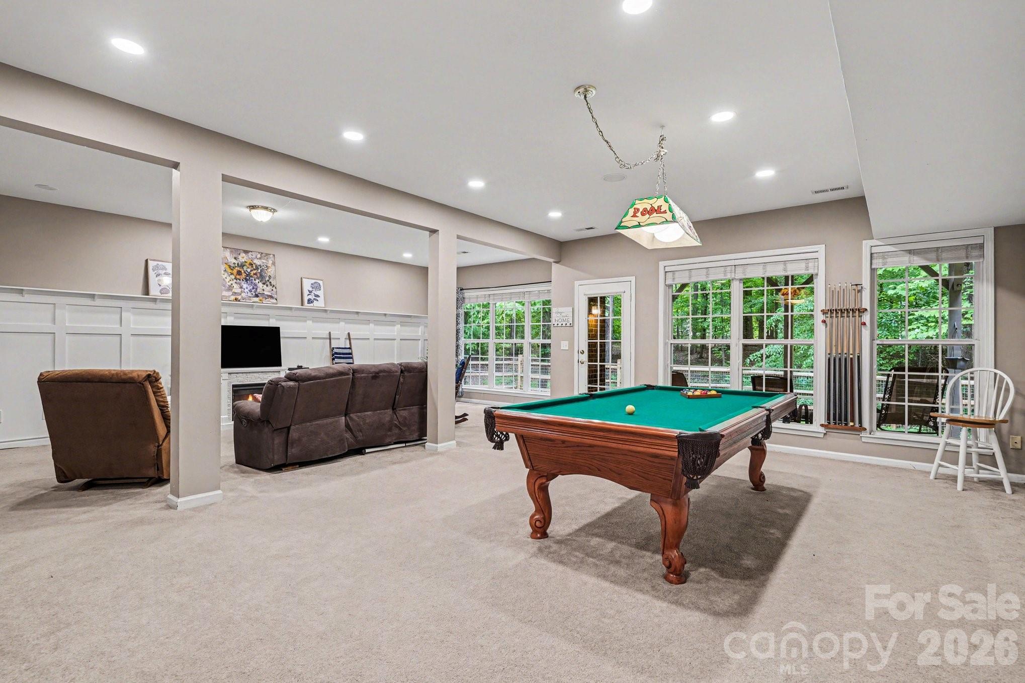 10501 Olde Irongate Lane — Mint Hill
