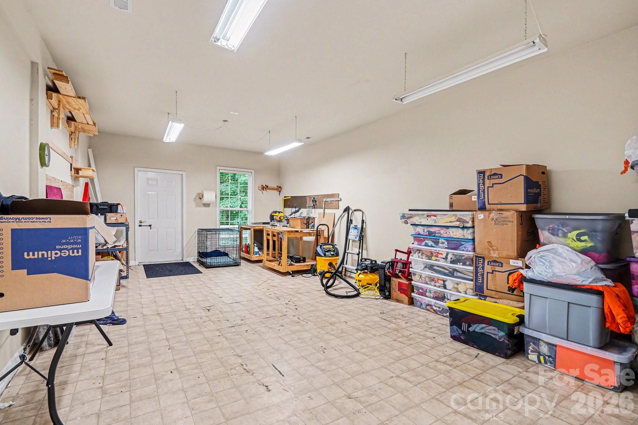 10501 Olde Irongate Lane — Mint Hill
