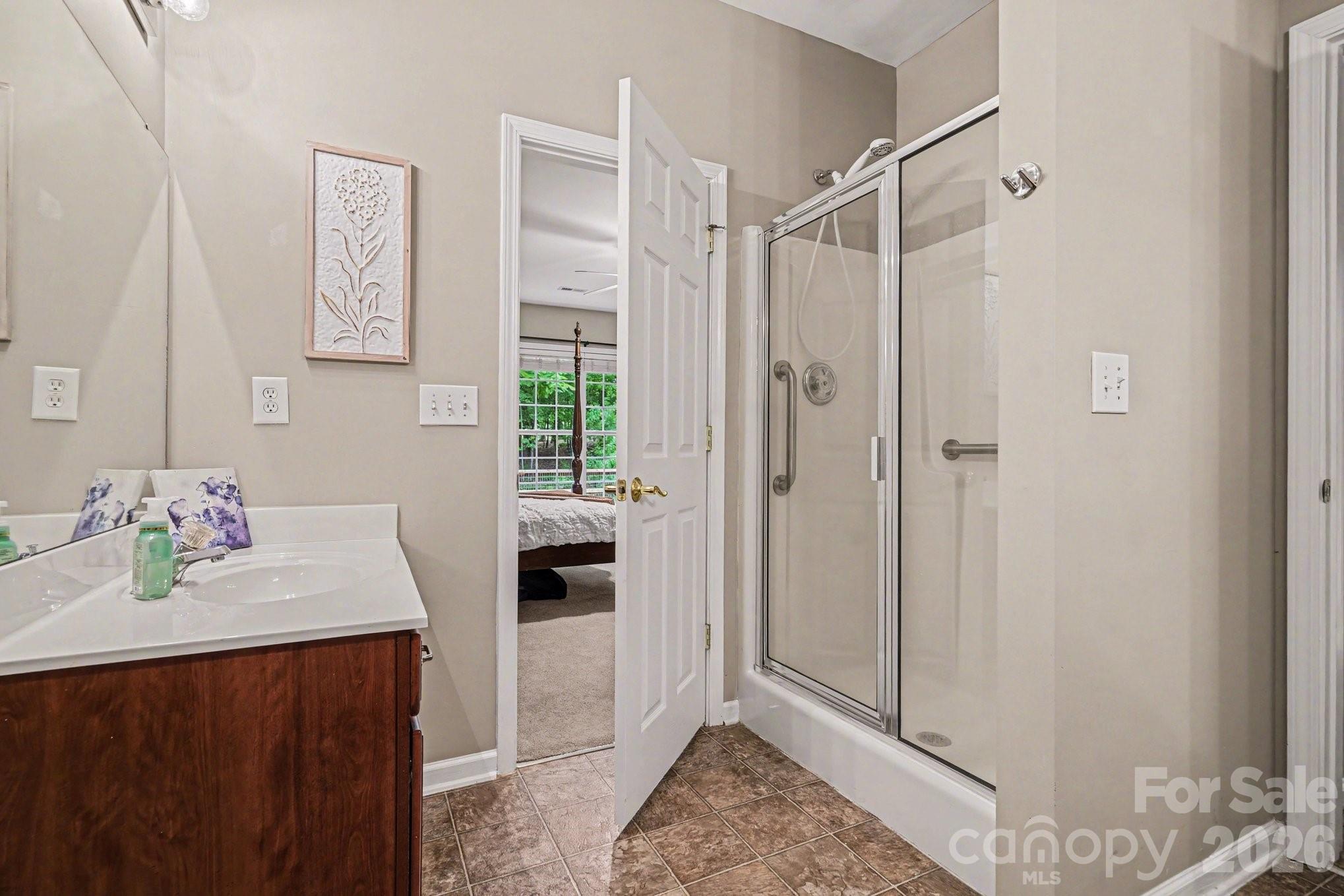 10501 Olde Irongate Lane — Mint Hill