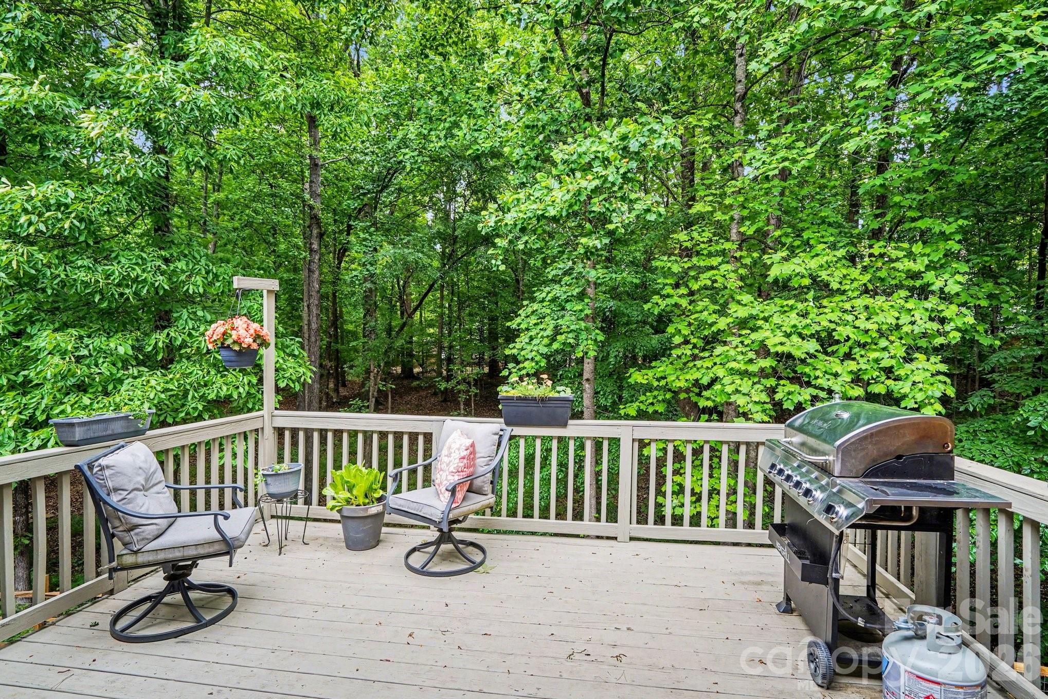 10501 Olde Irongate Lane — Mint Hill