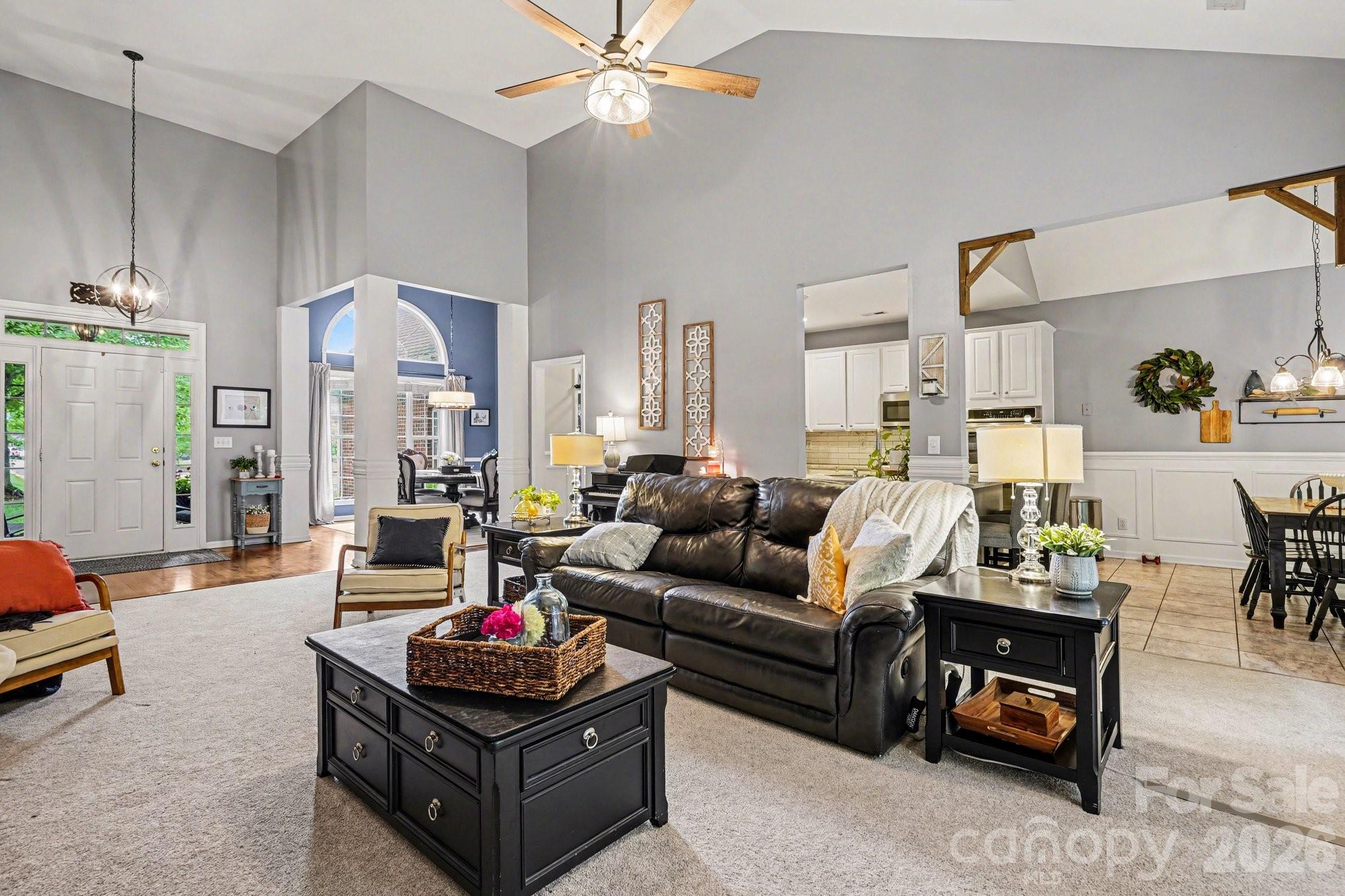 10501 Olde Irongate Lane — Mint Hill