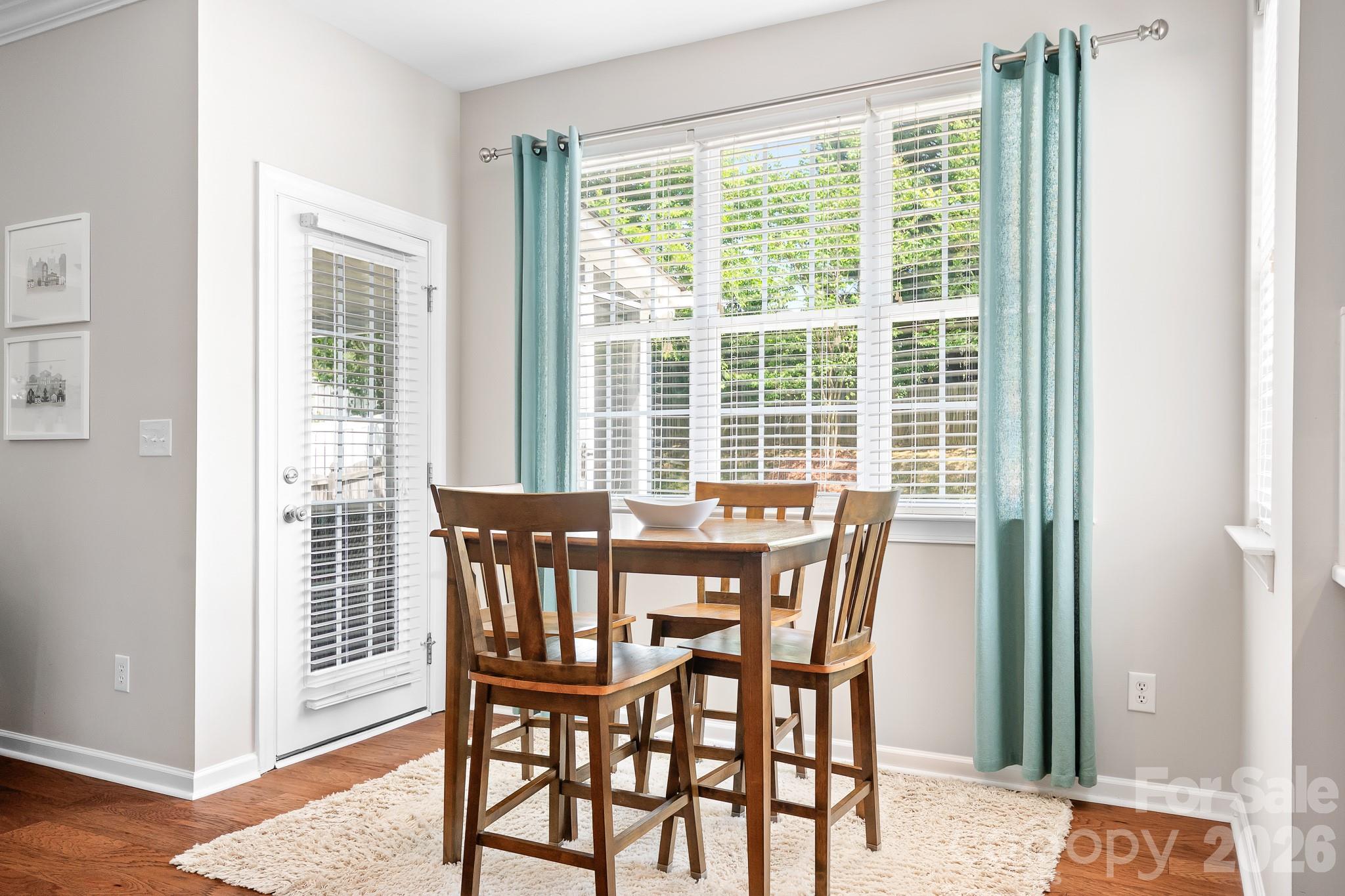 1596 Dartmoor Avenue NW — Concord