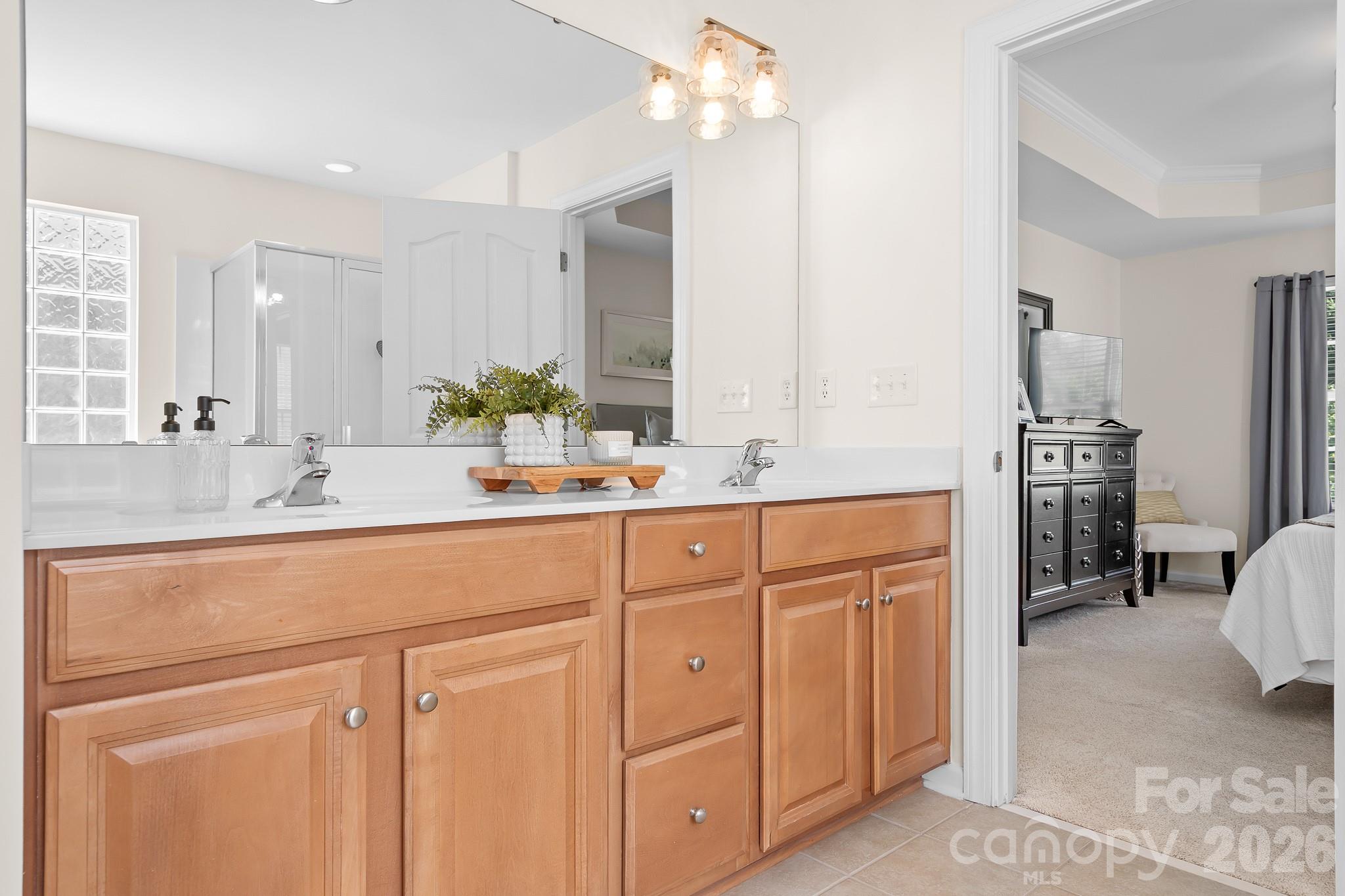 1596 Dartmoor Avenue NW — Concord