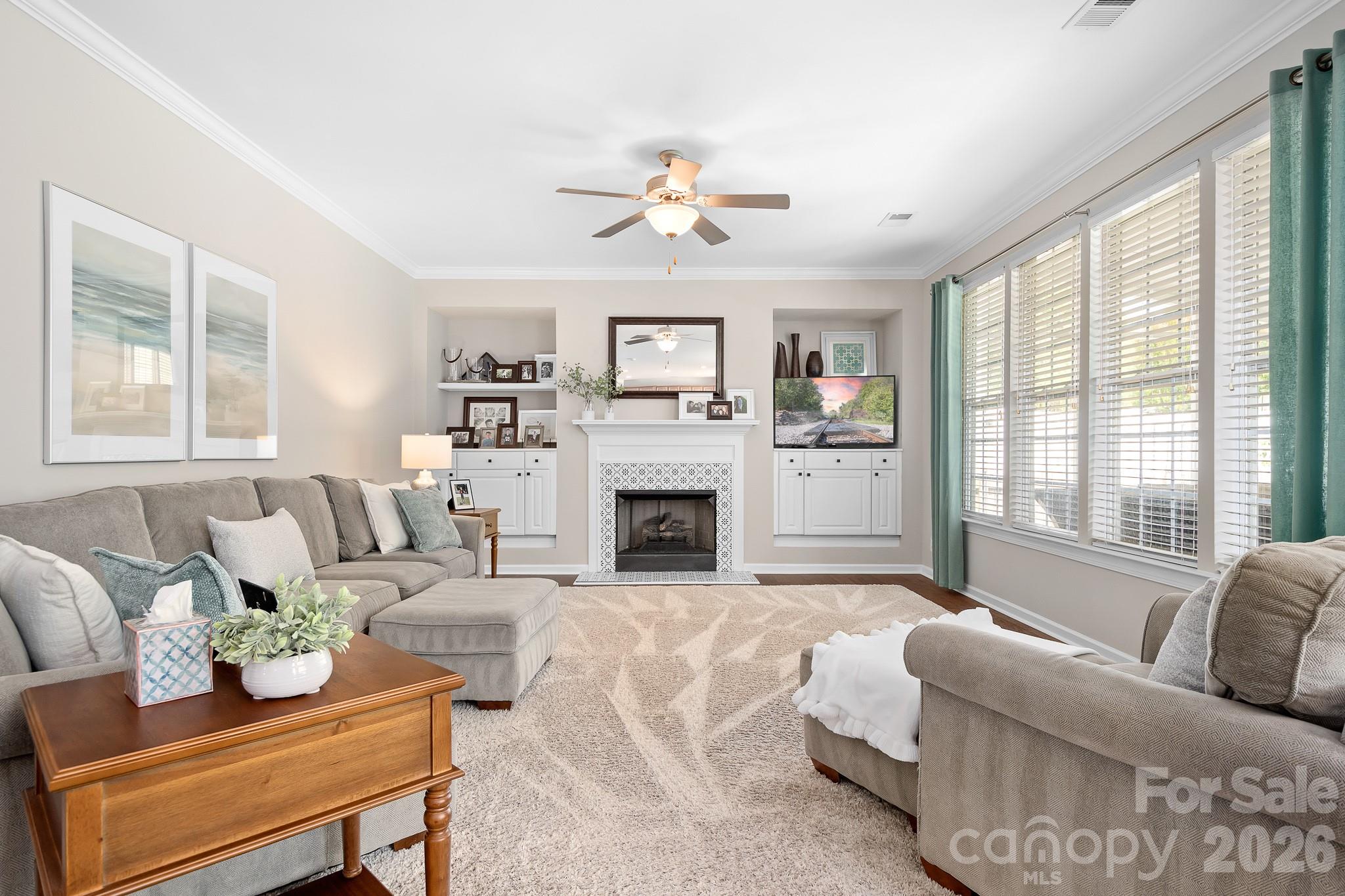 1596 Dartmoor Avenue NW — Concord