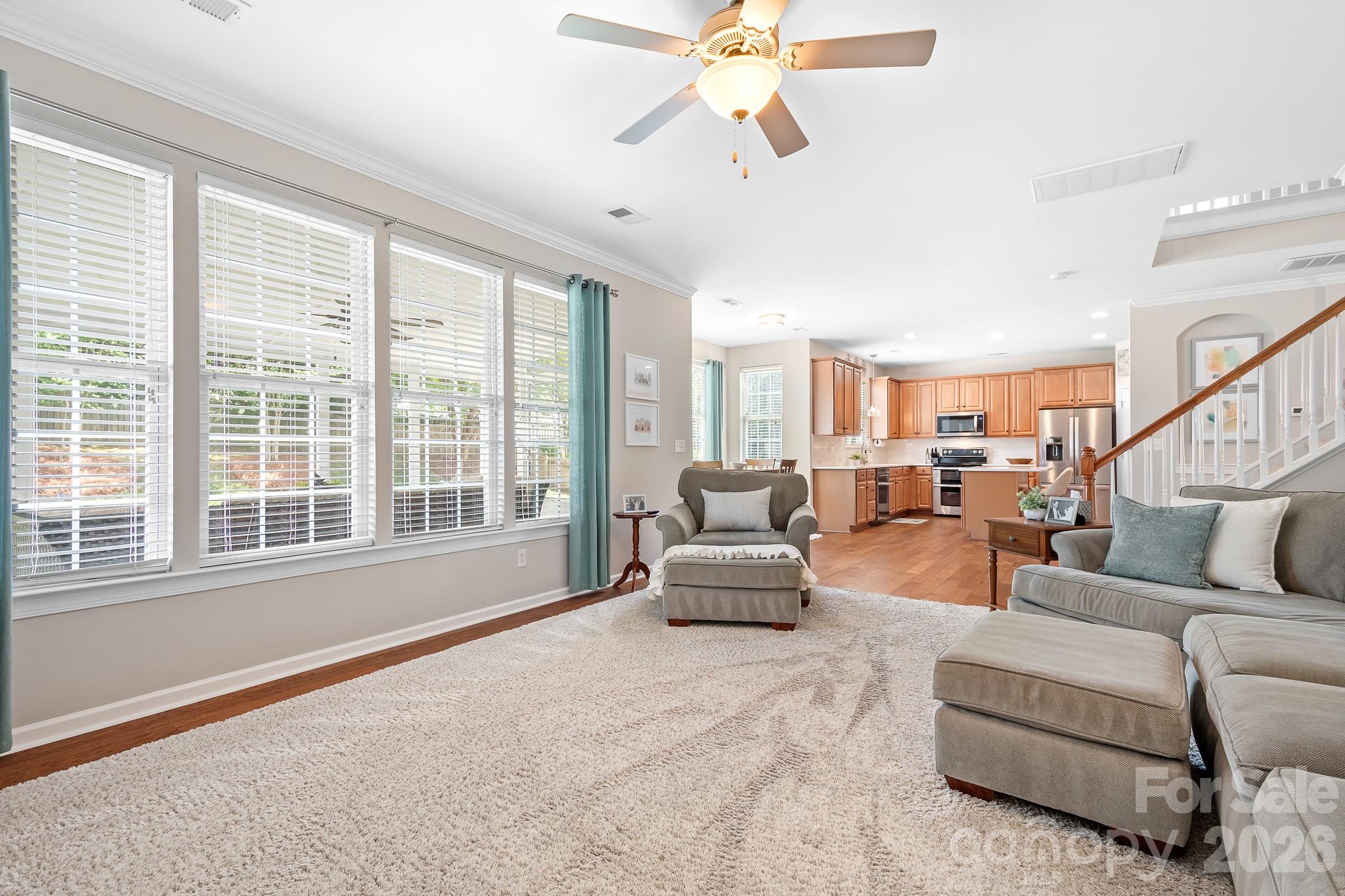 1596 Dartmoor Avenue NW — Concord