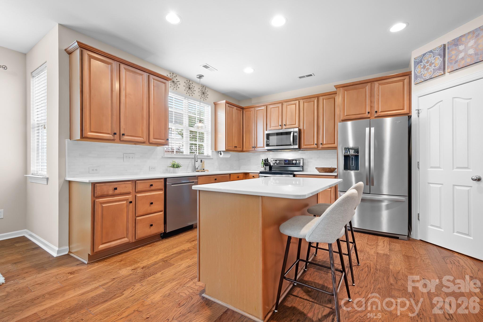 1596 Dartmoor Avenue NW — Concord