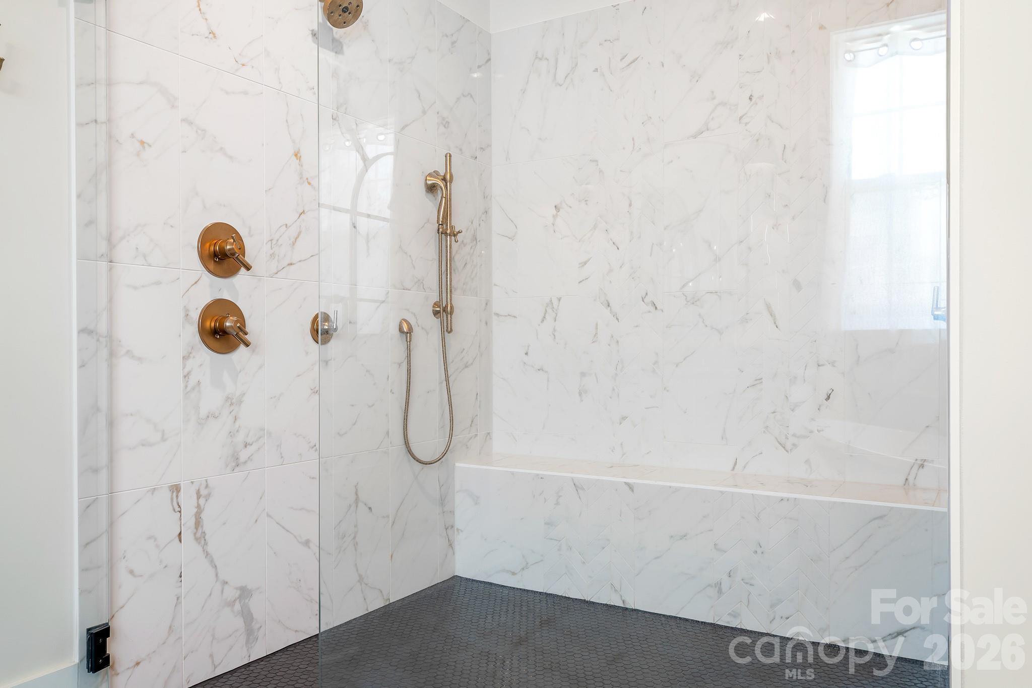137 Streamside Estates Drive — Mooresville