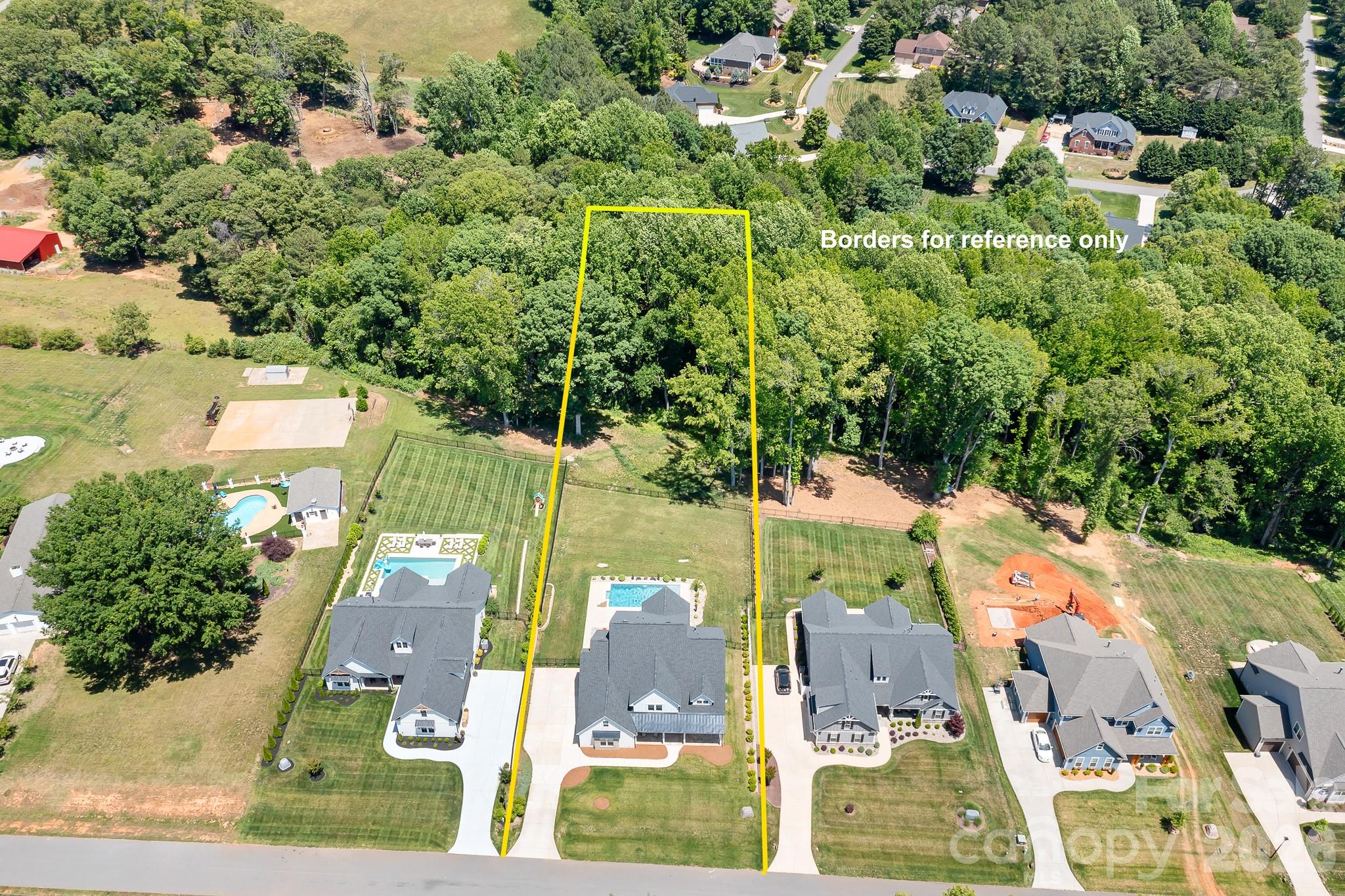 137 Streamside Estates Drive — Mooresville