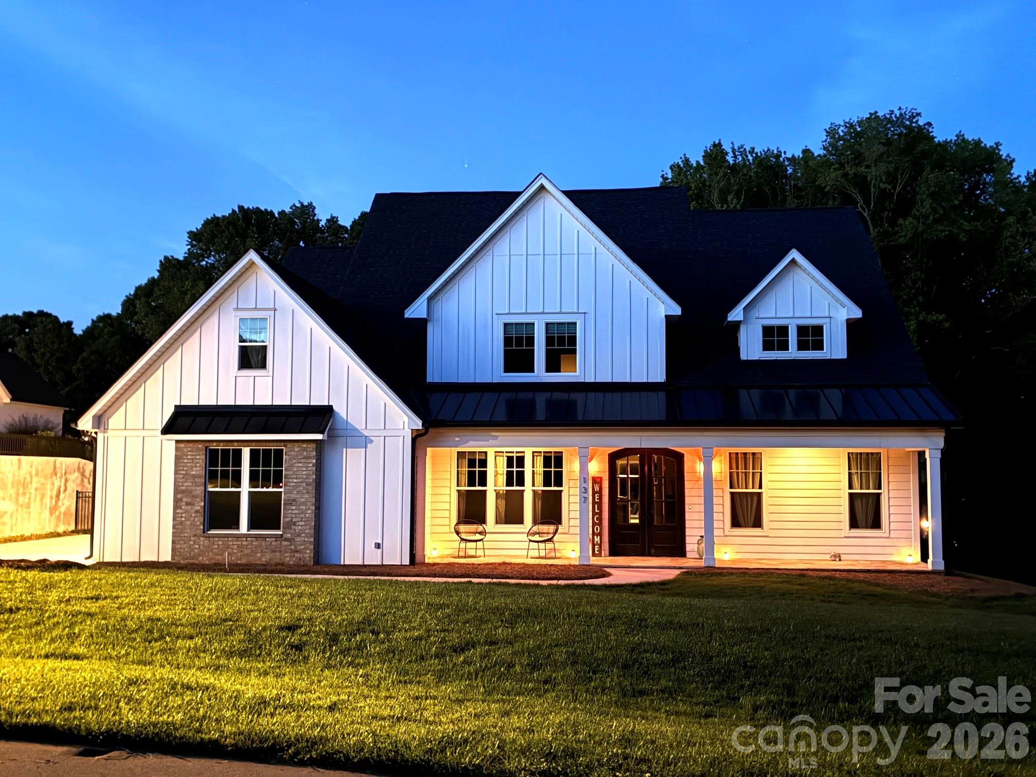 137 Streamside Estates Drive — Mooresville