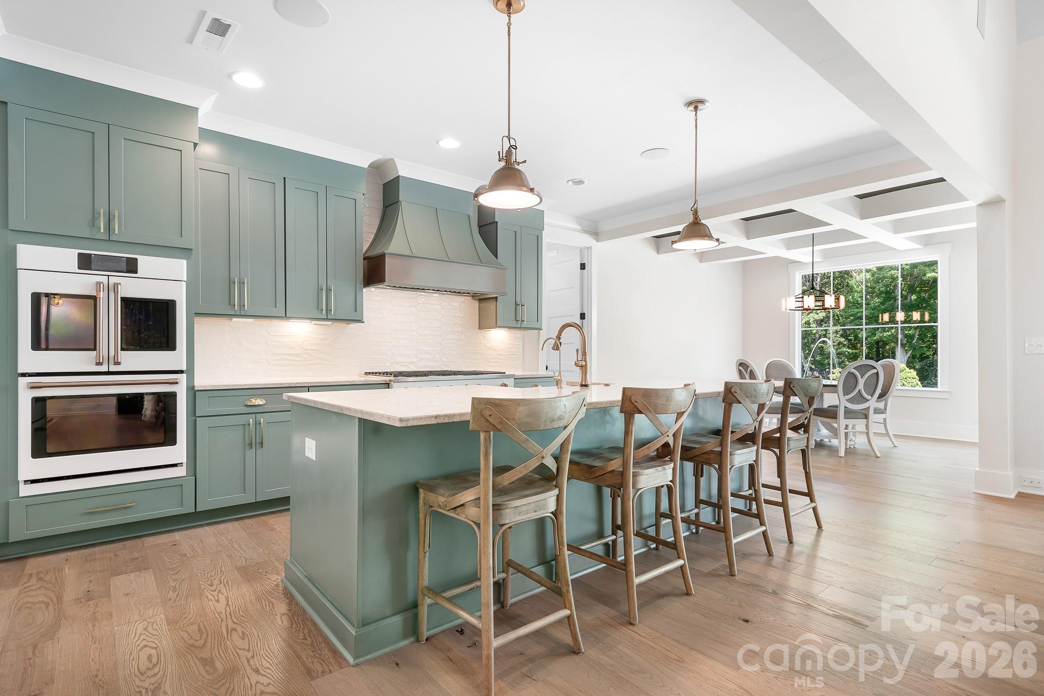 137 Streamside Estates Drive — Mooresville