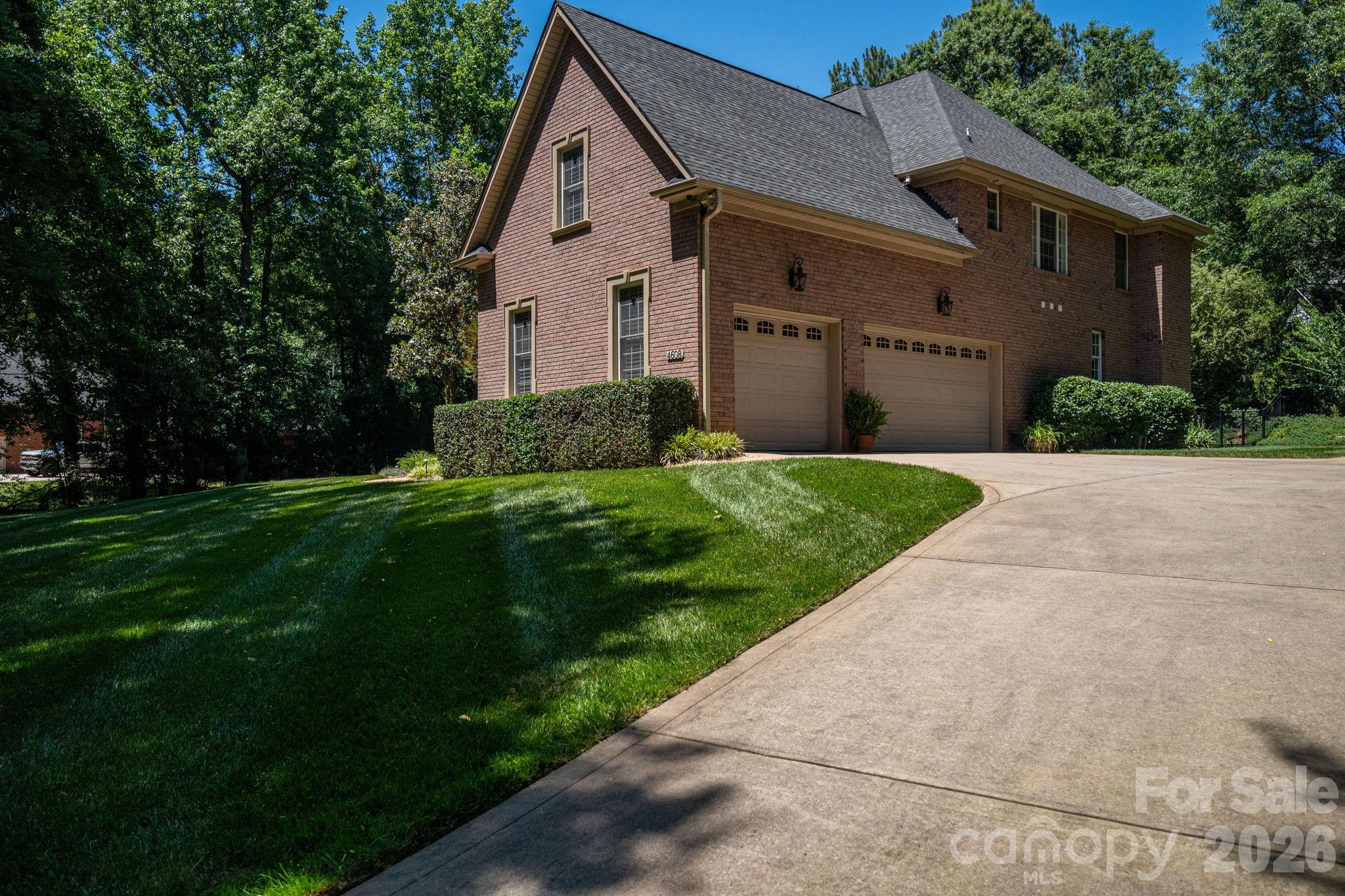 4608 Water Oak Drive — Lake Wylie