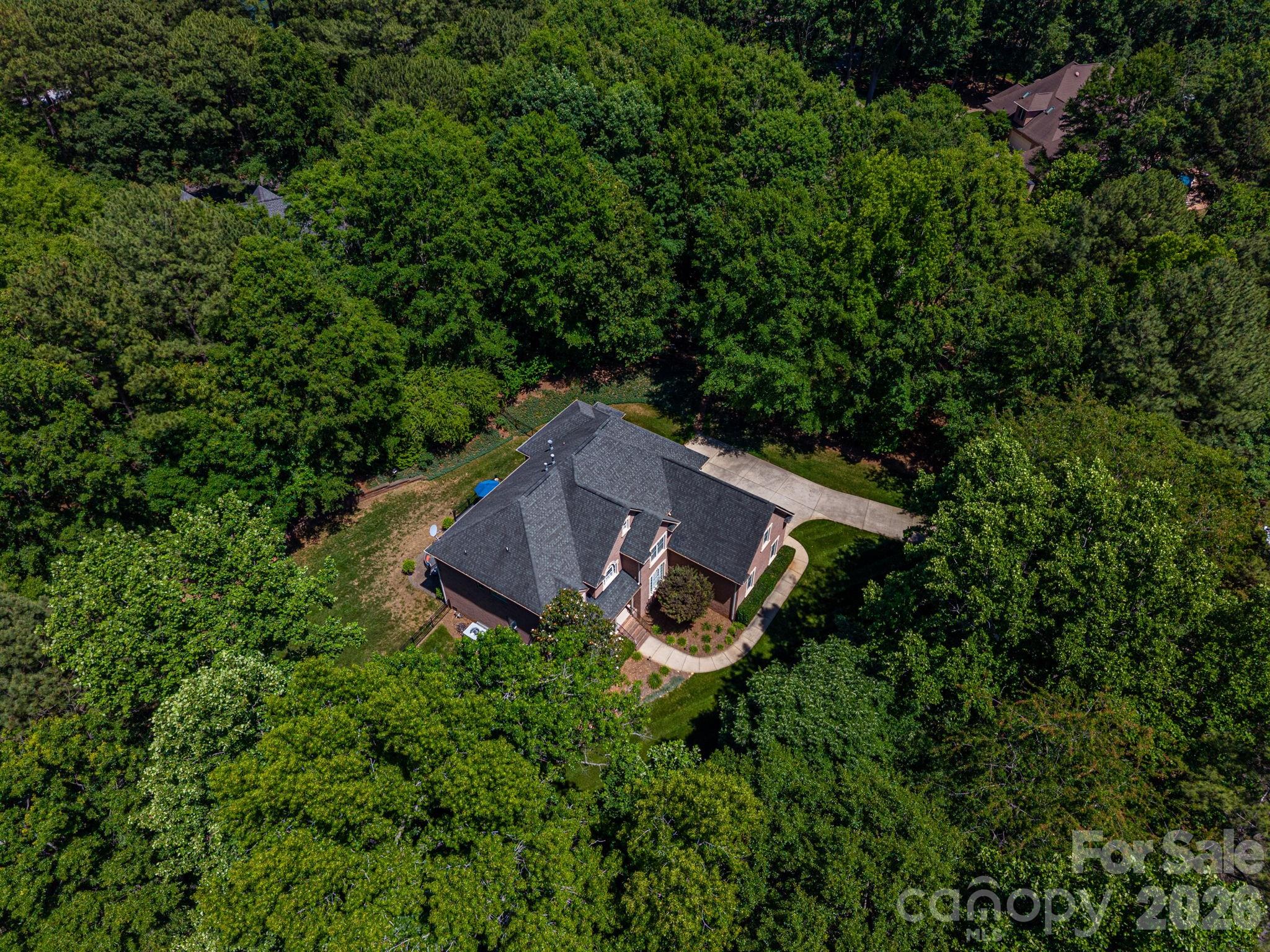 4608 Water Oak Drive — Lake Wylie