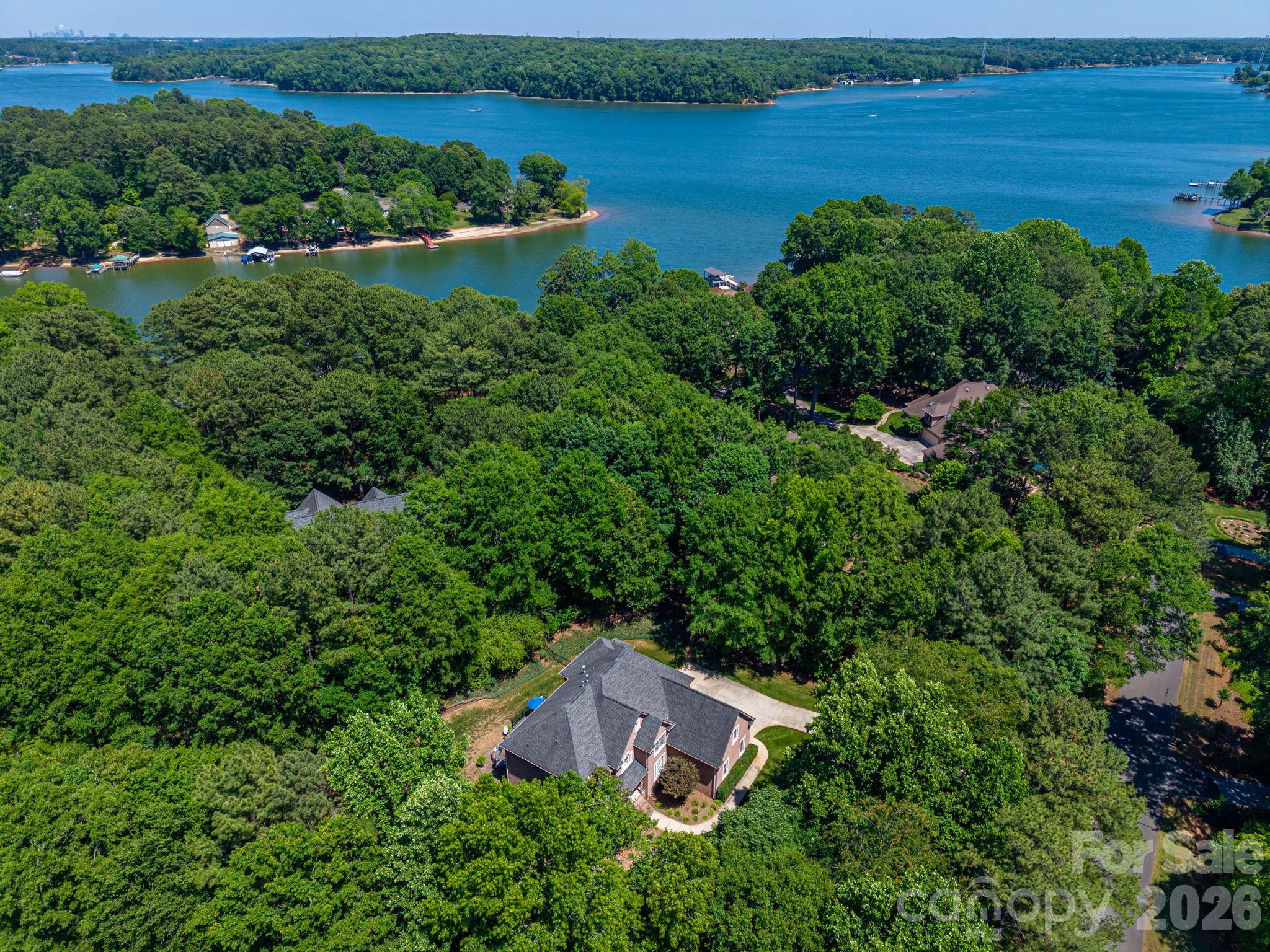 4608 Water Oak Drive — Lake Wylie