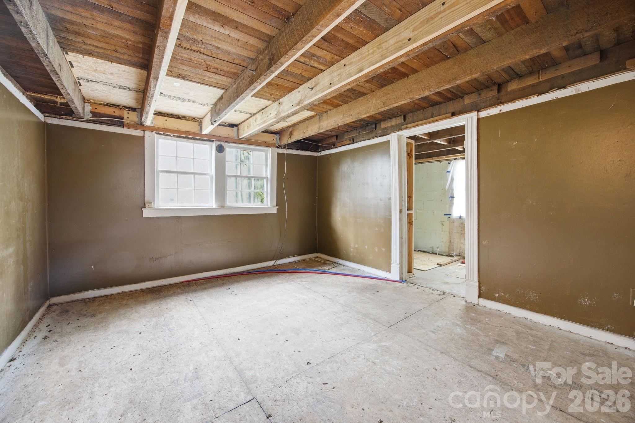 712 Conley Place NW — Lenoir