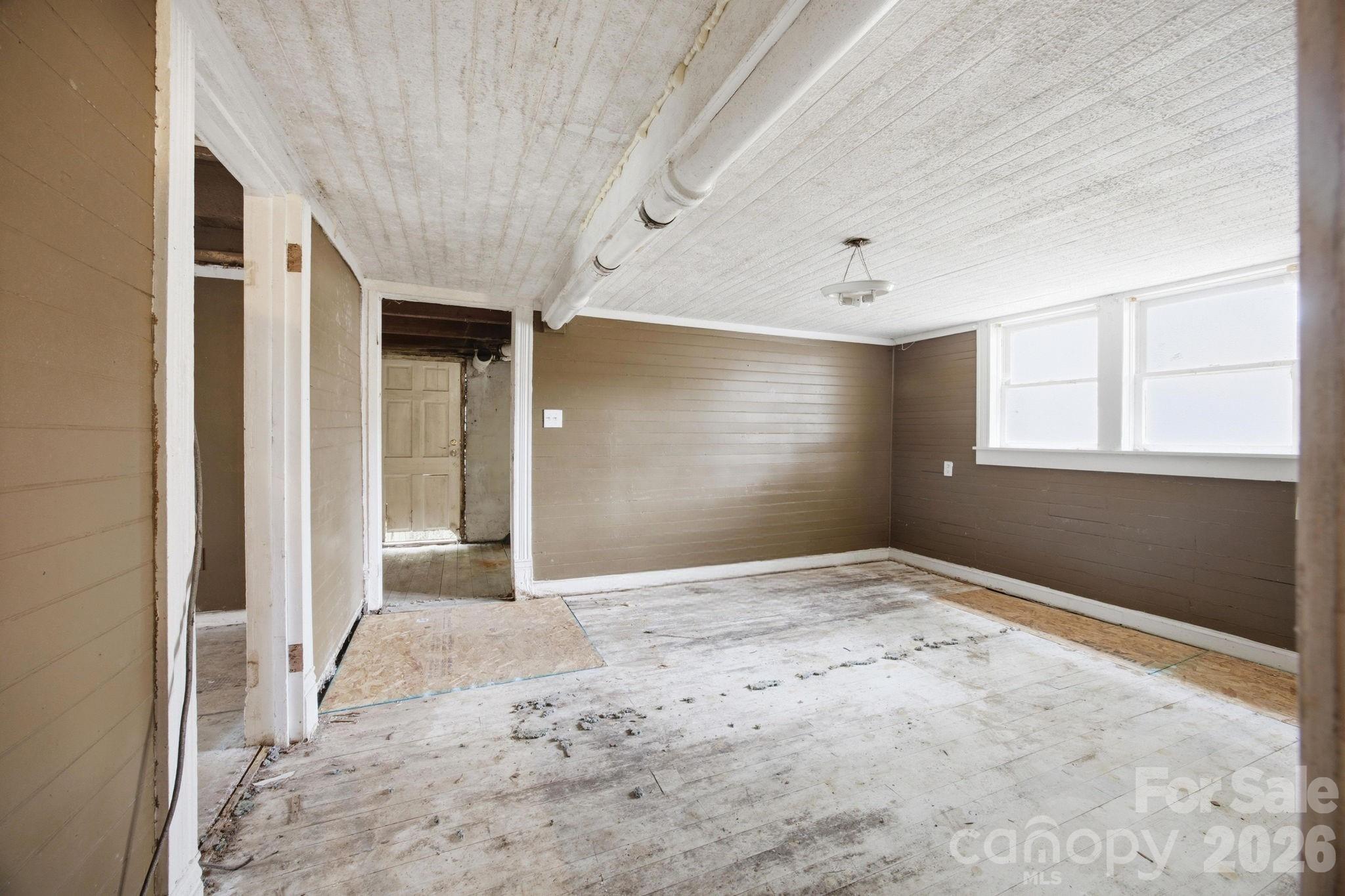 712 Conley Place NW — Lenoir