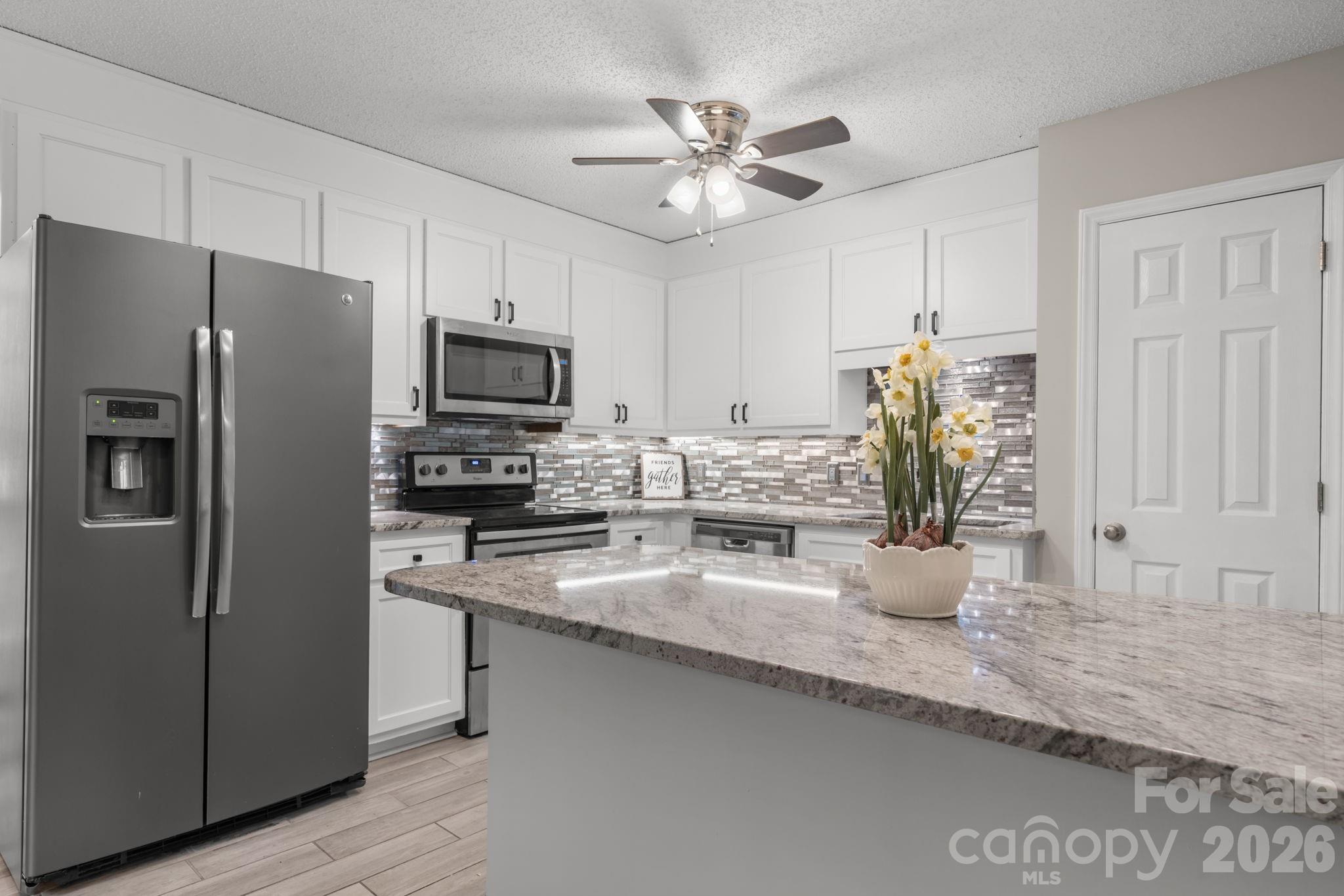3840 Cherry Grove Drive — Hickory
