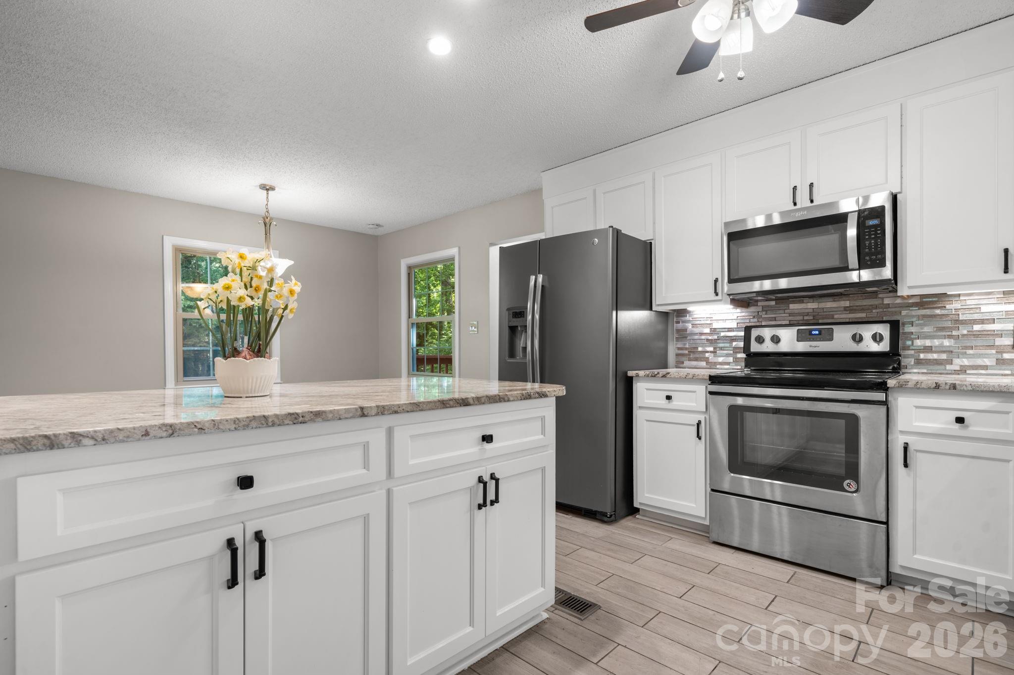 3840 Cherry Grove Drive — Hickory