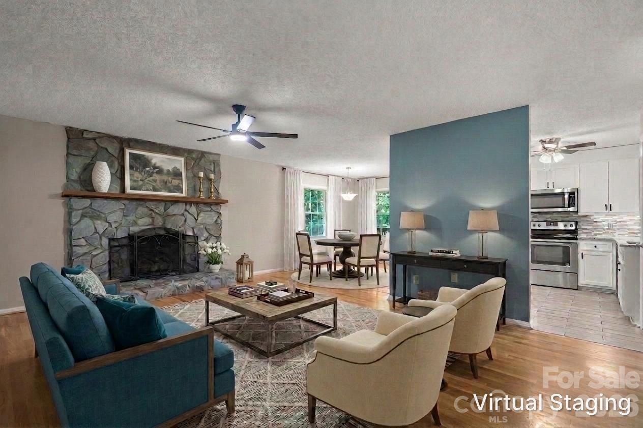 3840 Cherry Grove Drive — Hickory
