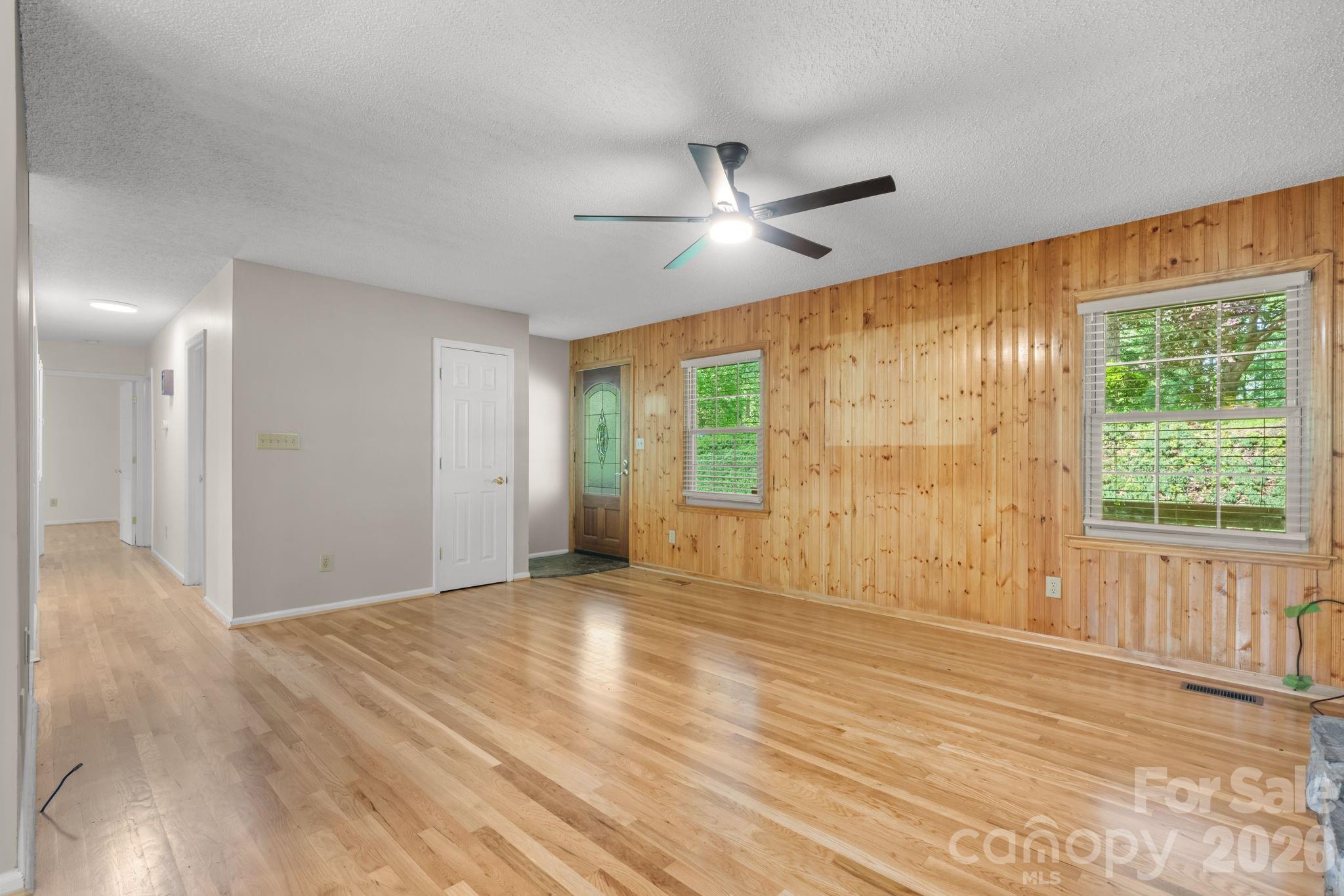 3840 Cherry Grove Drive — Hickory