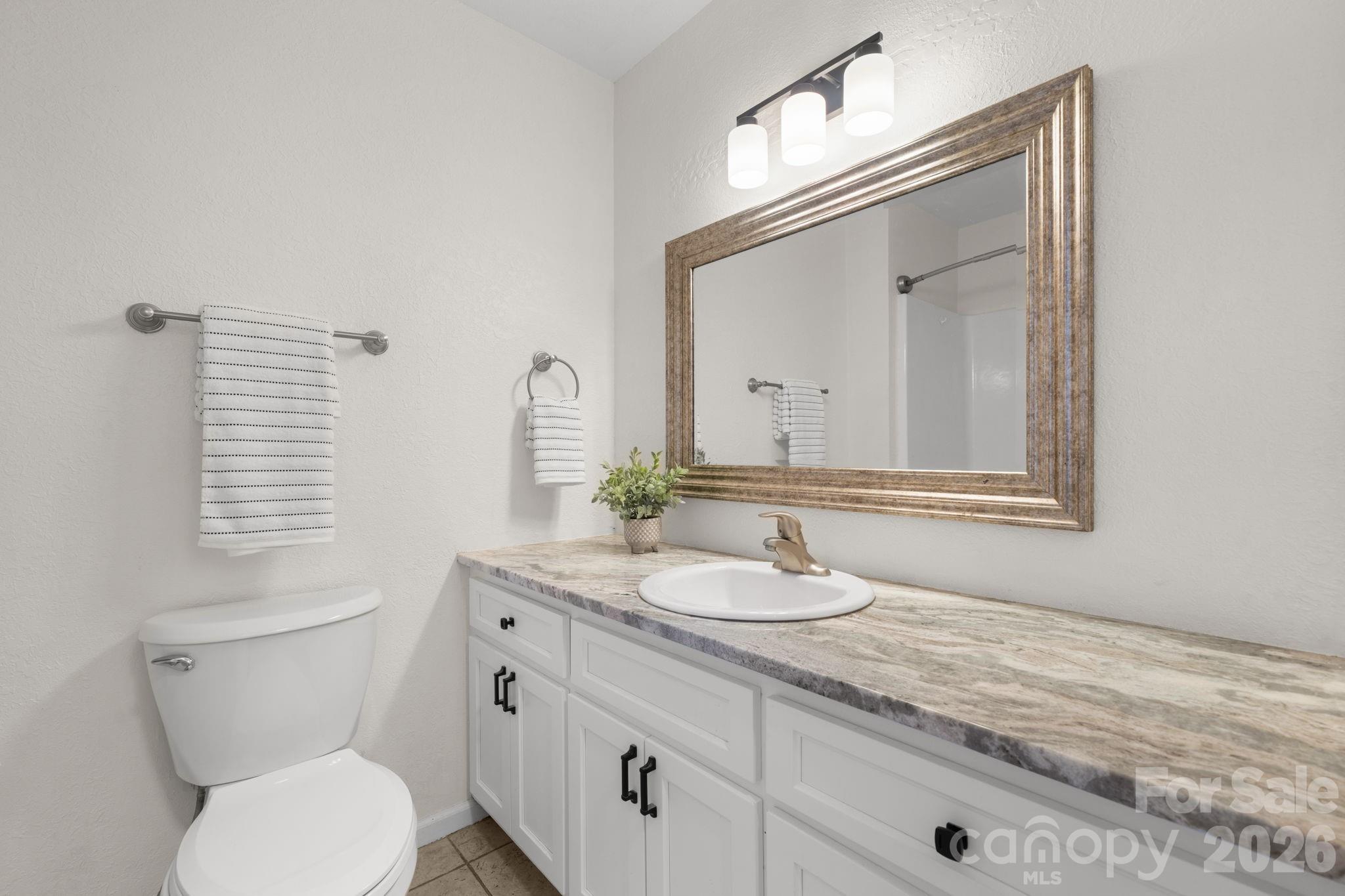 3840 Cherry Grove Drive — Hickory