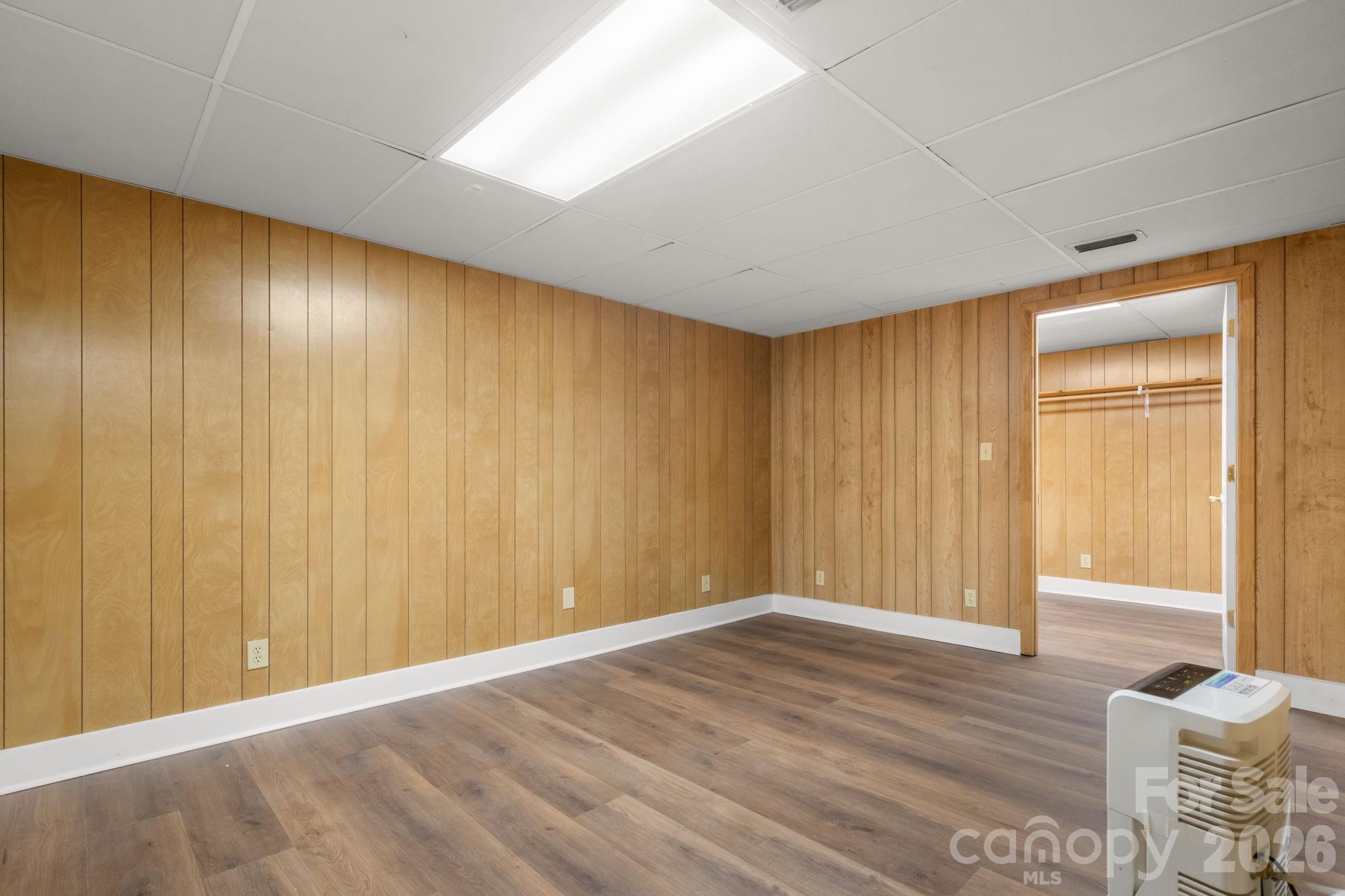 3840 Cherry Grove Drive — Hickory