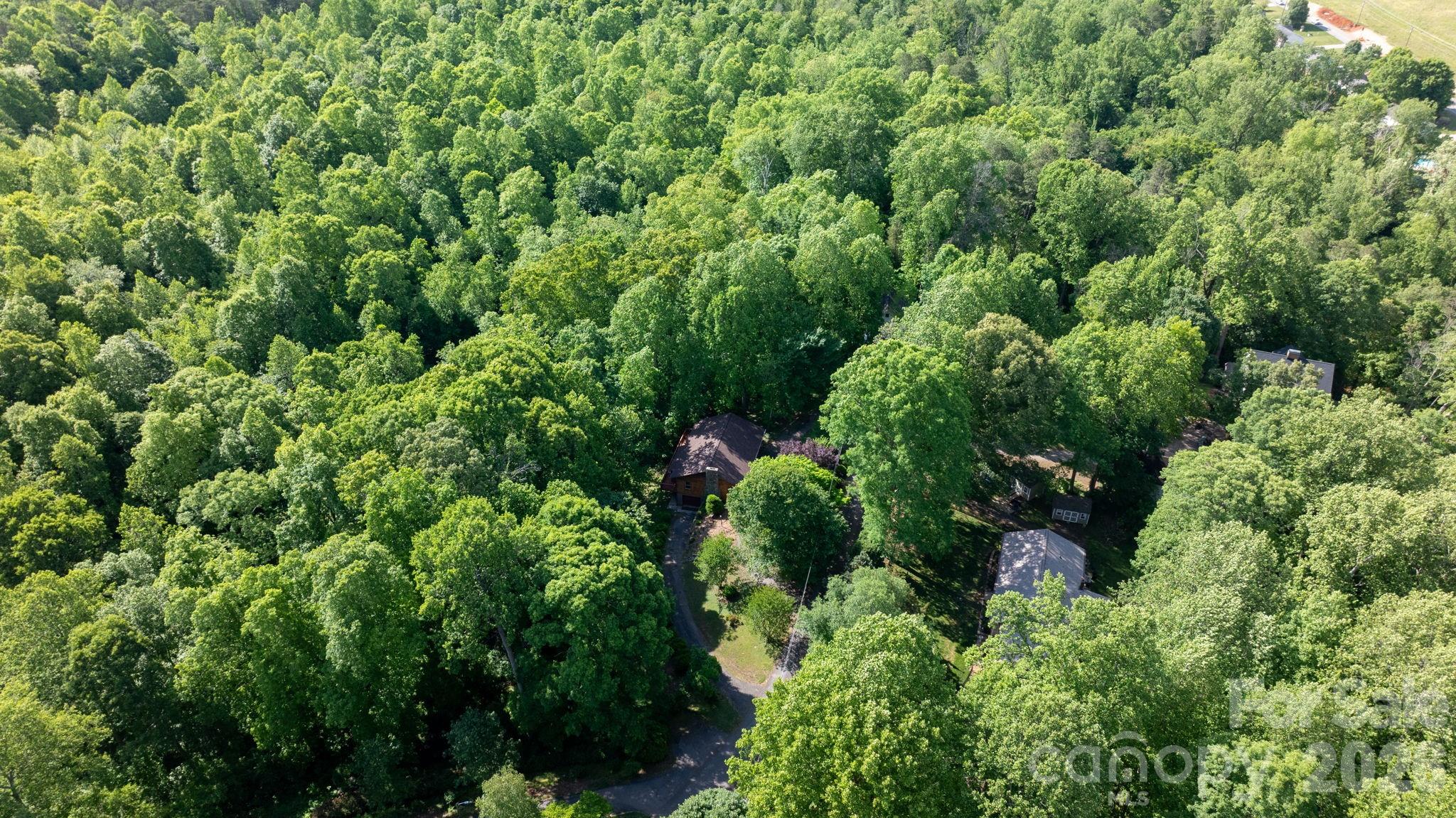 3840 Cherry Grove Drive — Hickory