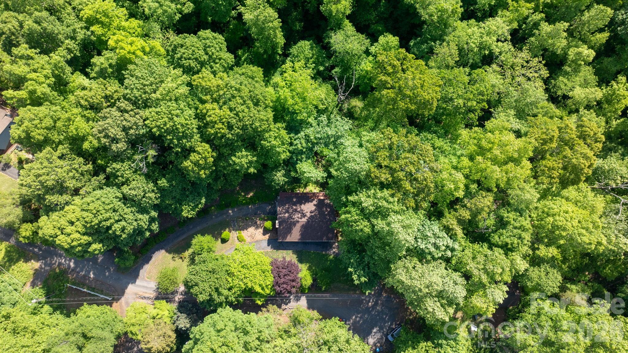 3840 Cherry Grove Drive — Hickory