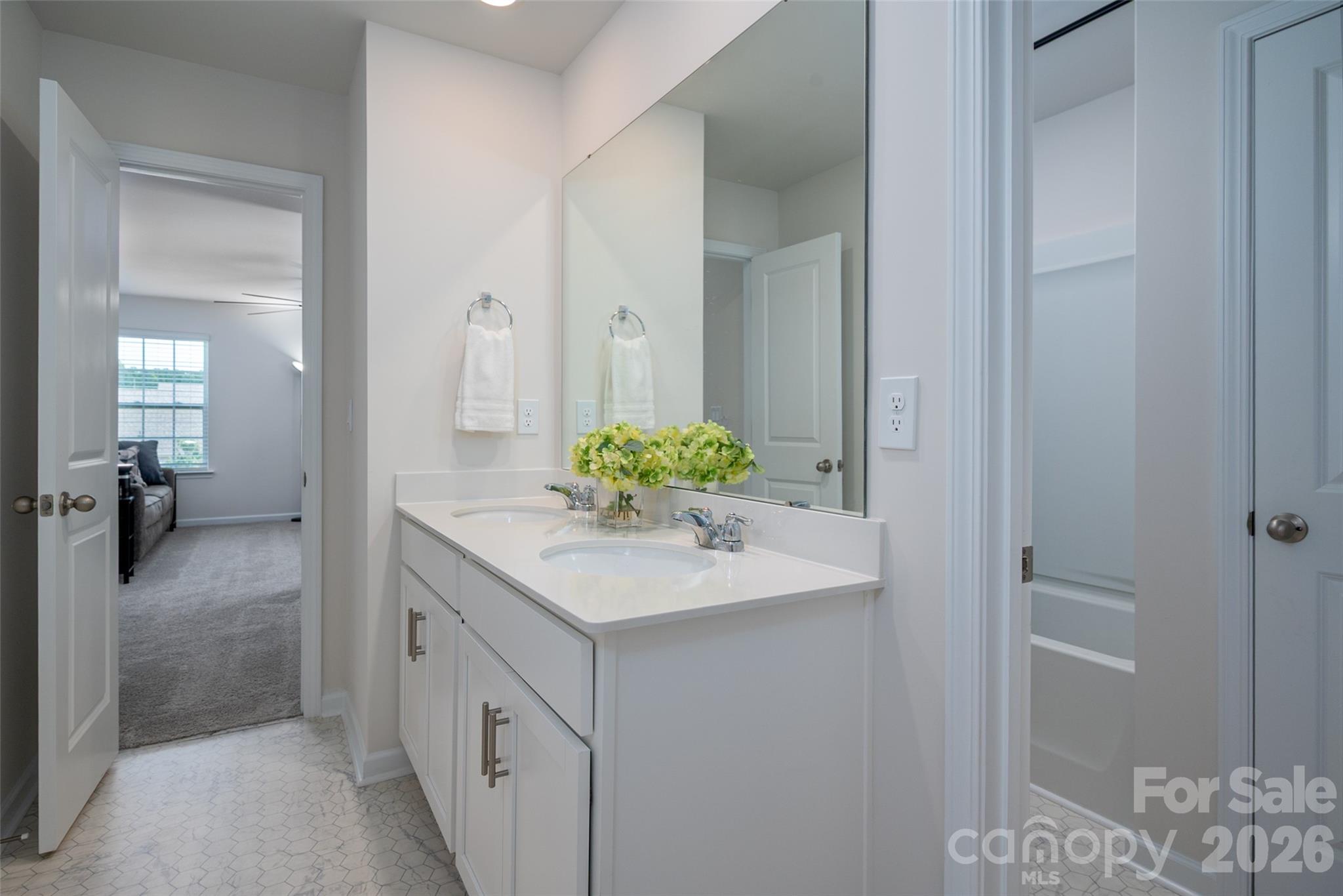 9529 Cotswood Place — Gastonia