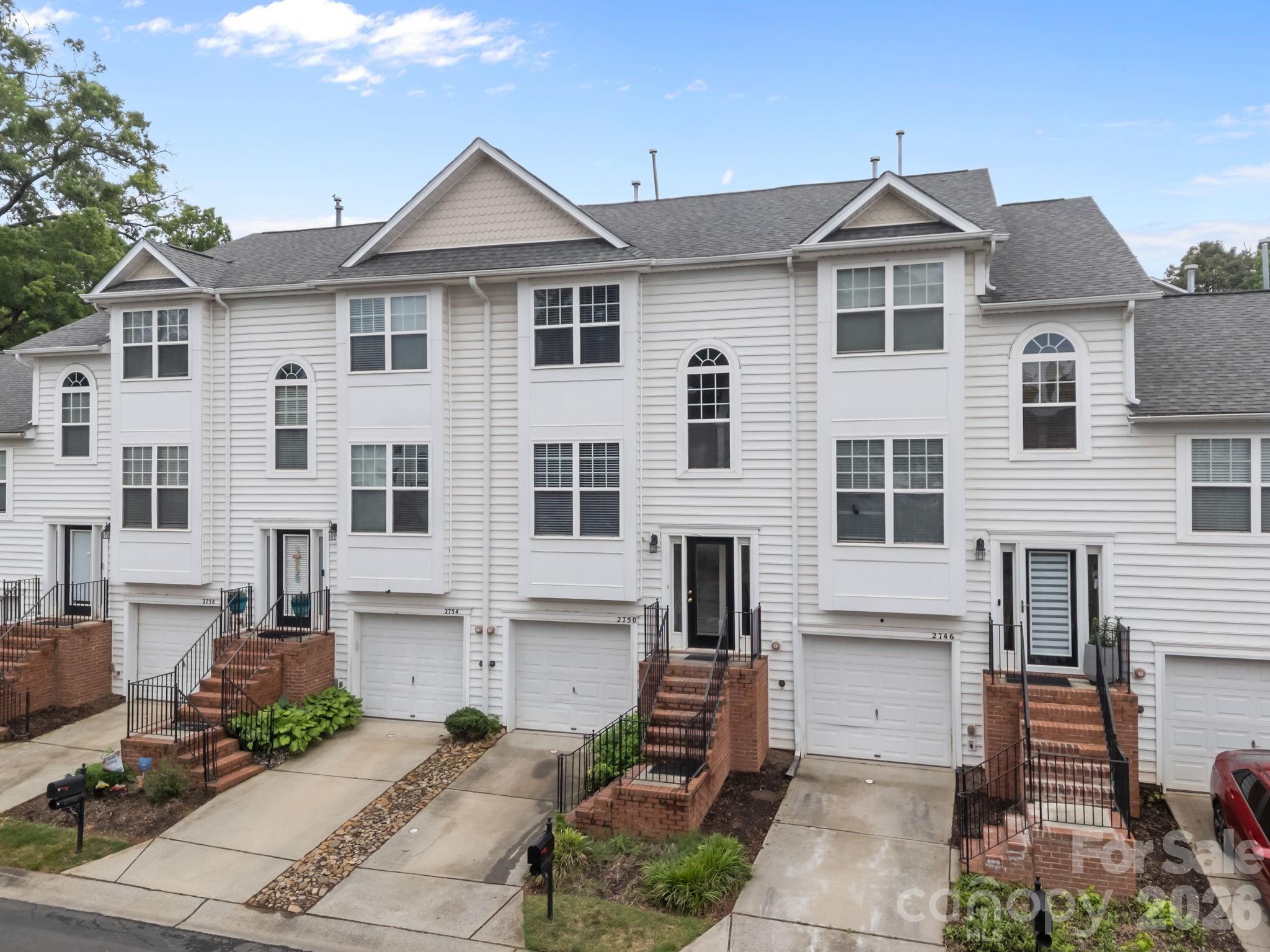 2750 Avalon Loop Road — Charlotte