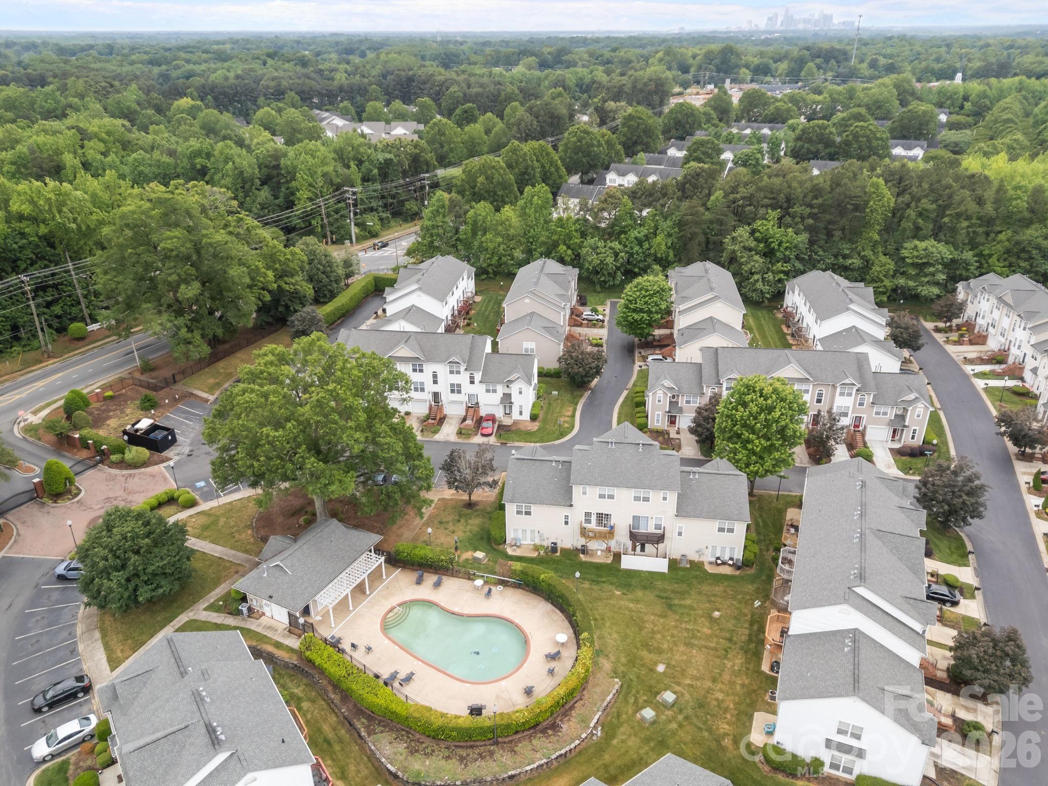 2750 Avalon Loop Road — Charlotte