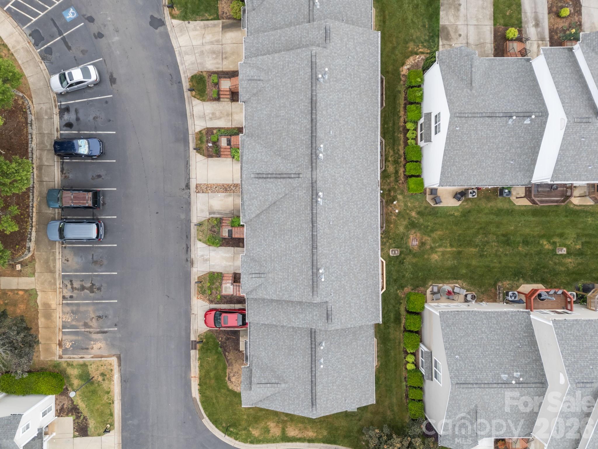 2750 Avalon Loop Road — Charlotte