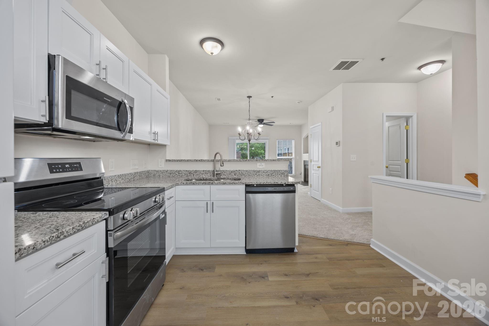 2750 Avalon Loop Road — Charlotte