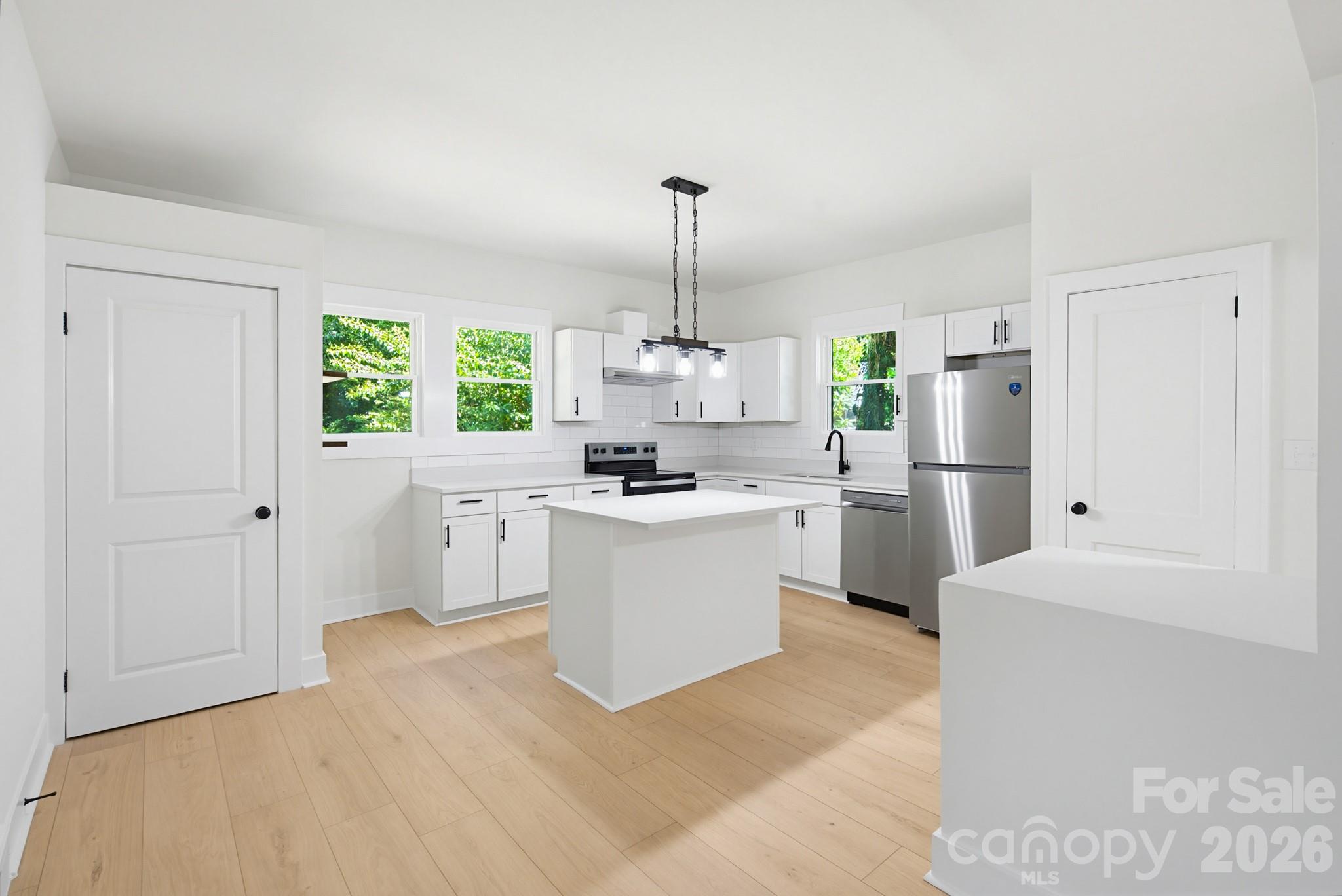 2622 Hemphill Street — Charlotte