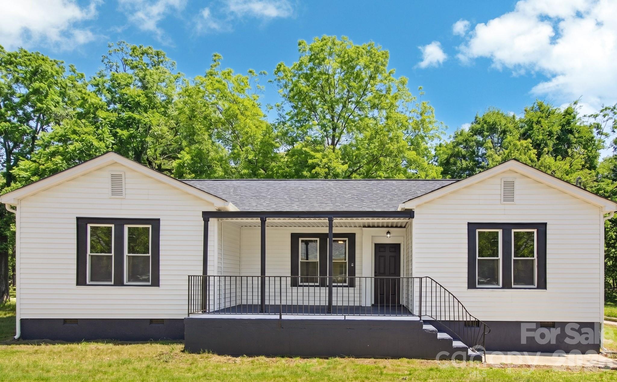 2622 Hemphill Street — Charlotte