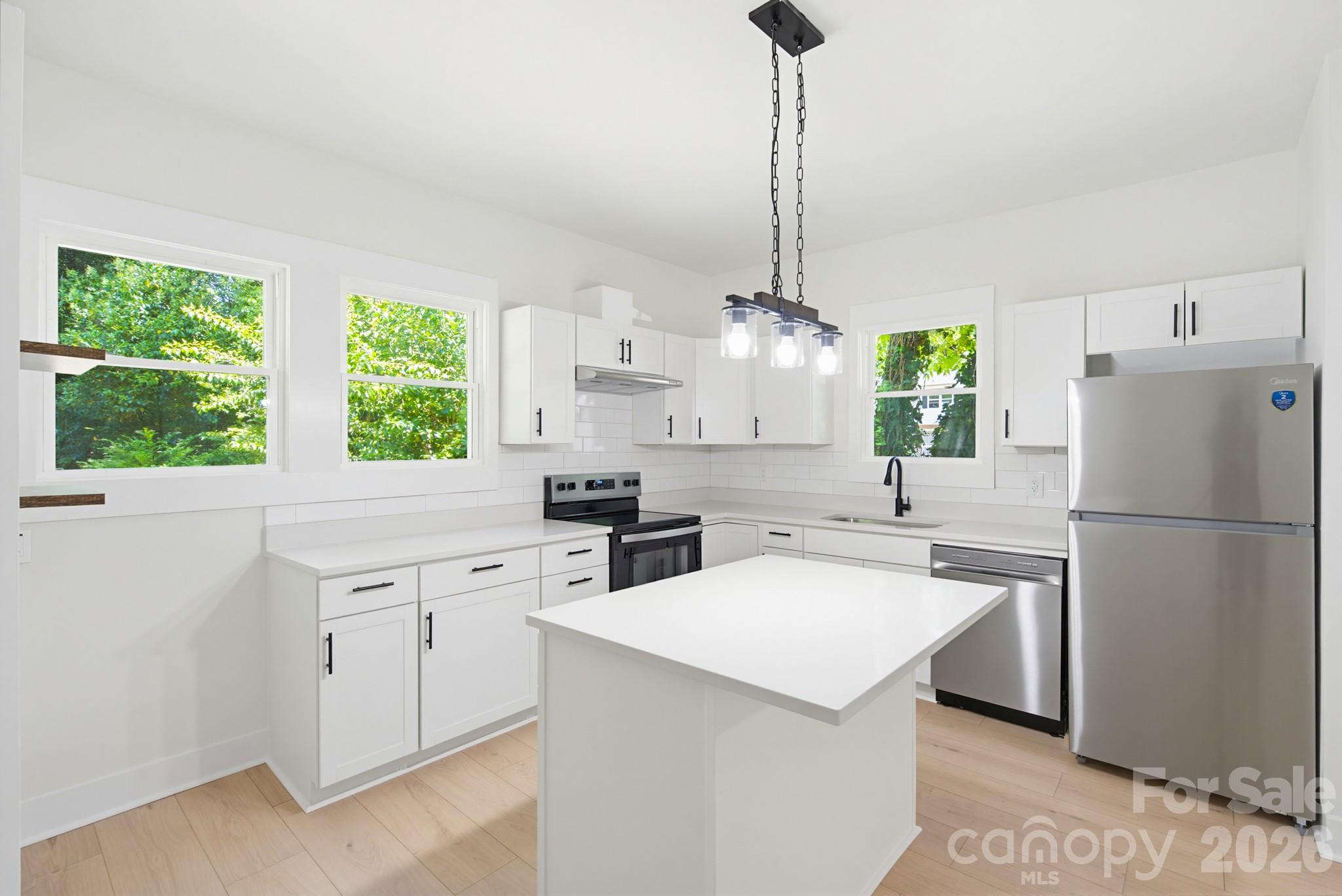 2622 Hemphill Street — Charlotte