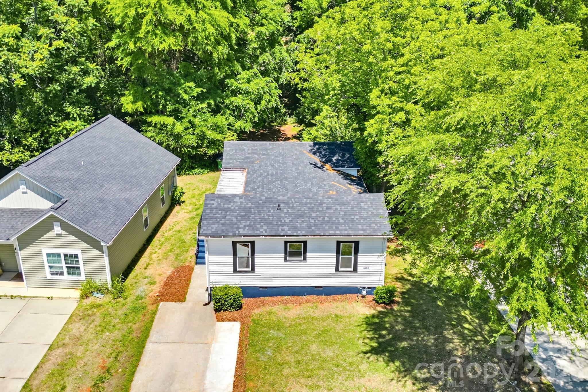 2622 Hemphill Street — Charlotte