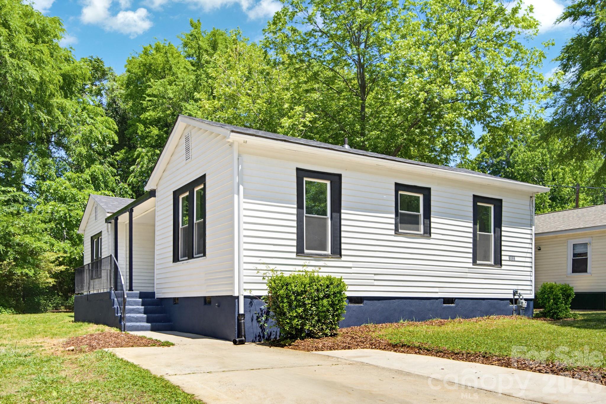 2622 Hemphill Street — Charlotte