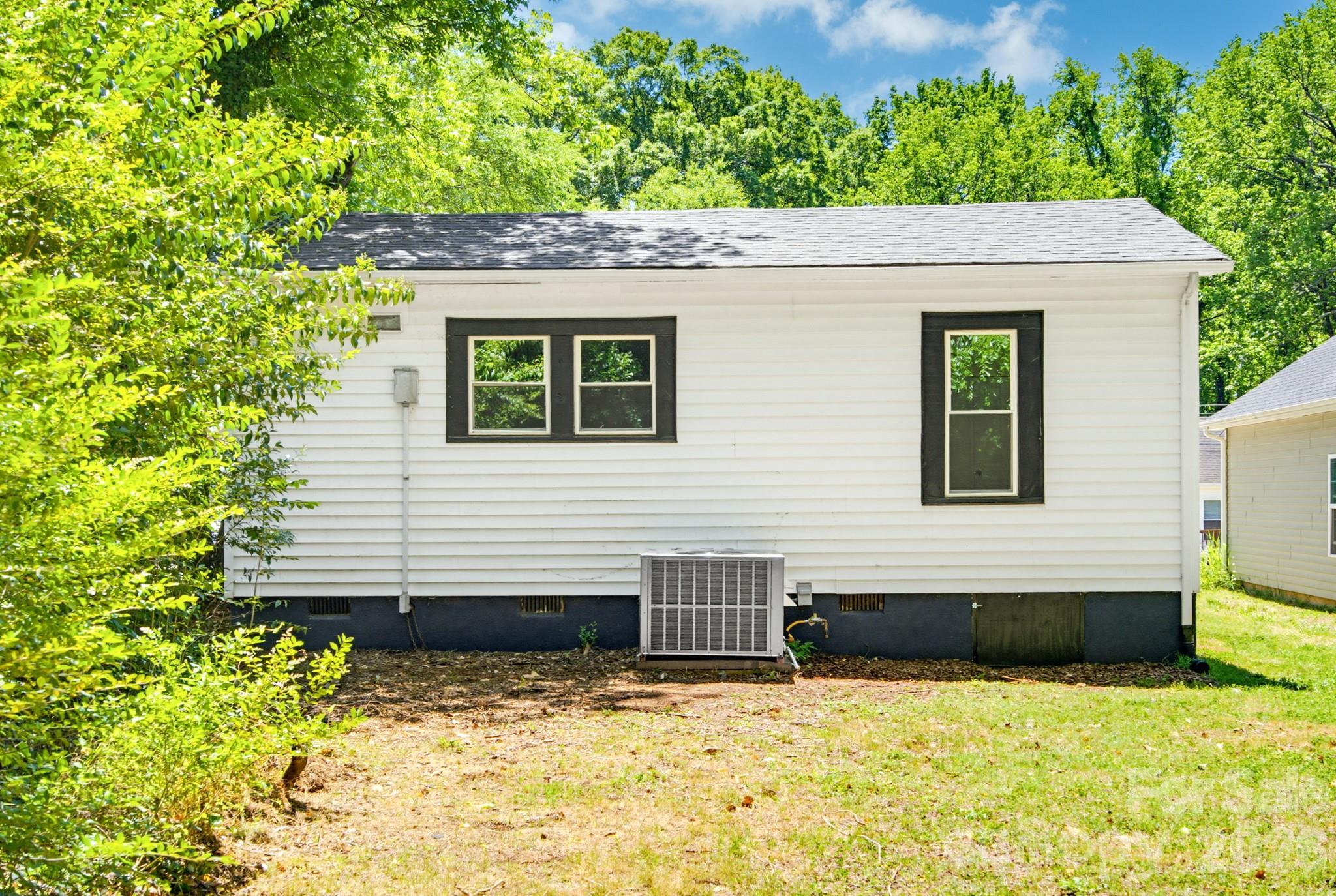 2622 Hemphill Street — Charlotte