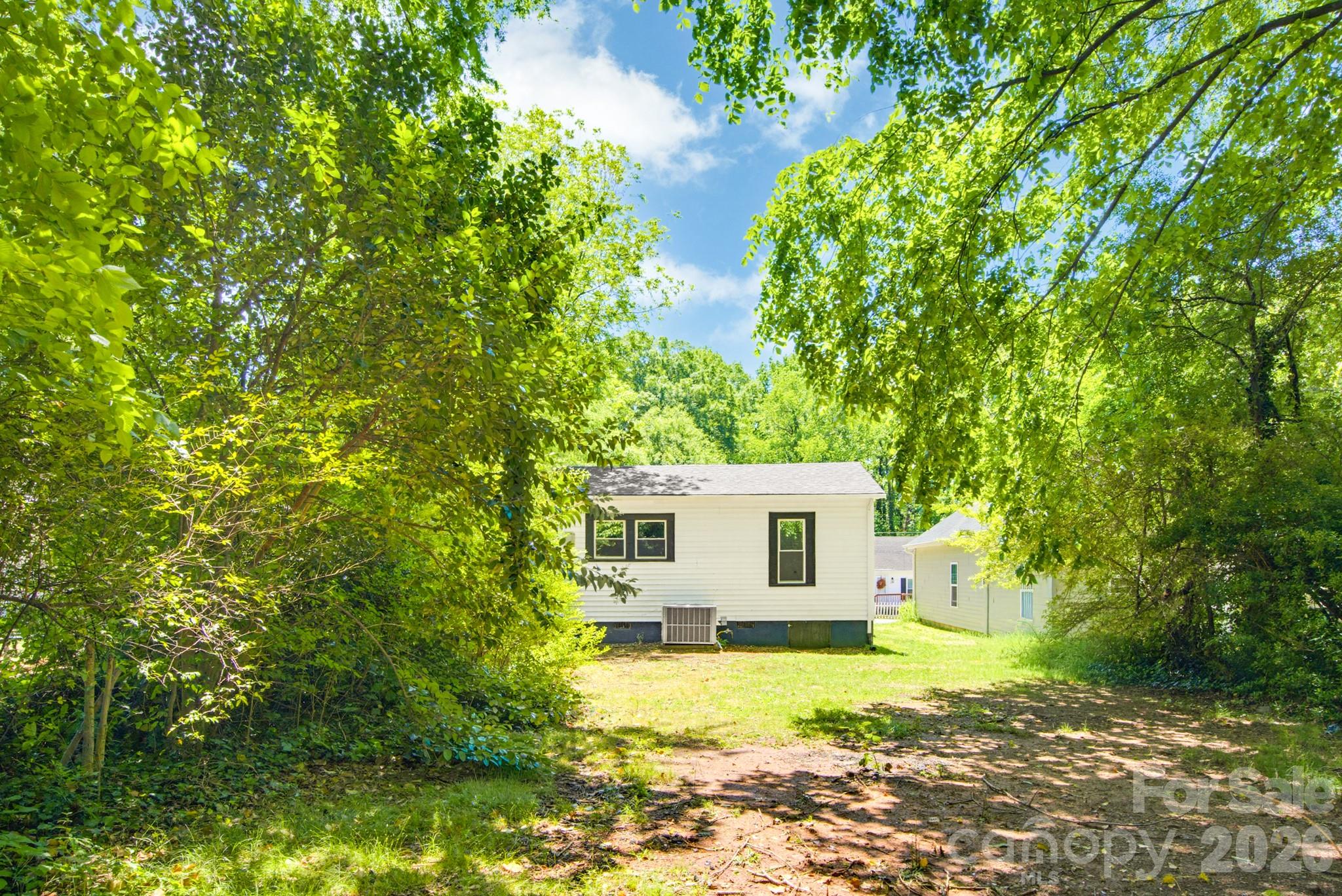 2622 Hemphill Street — Charlotte