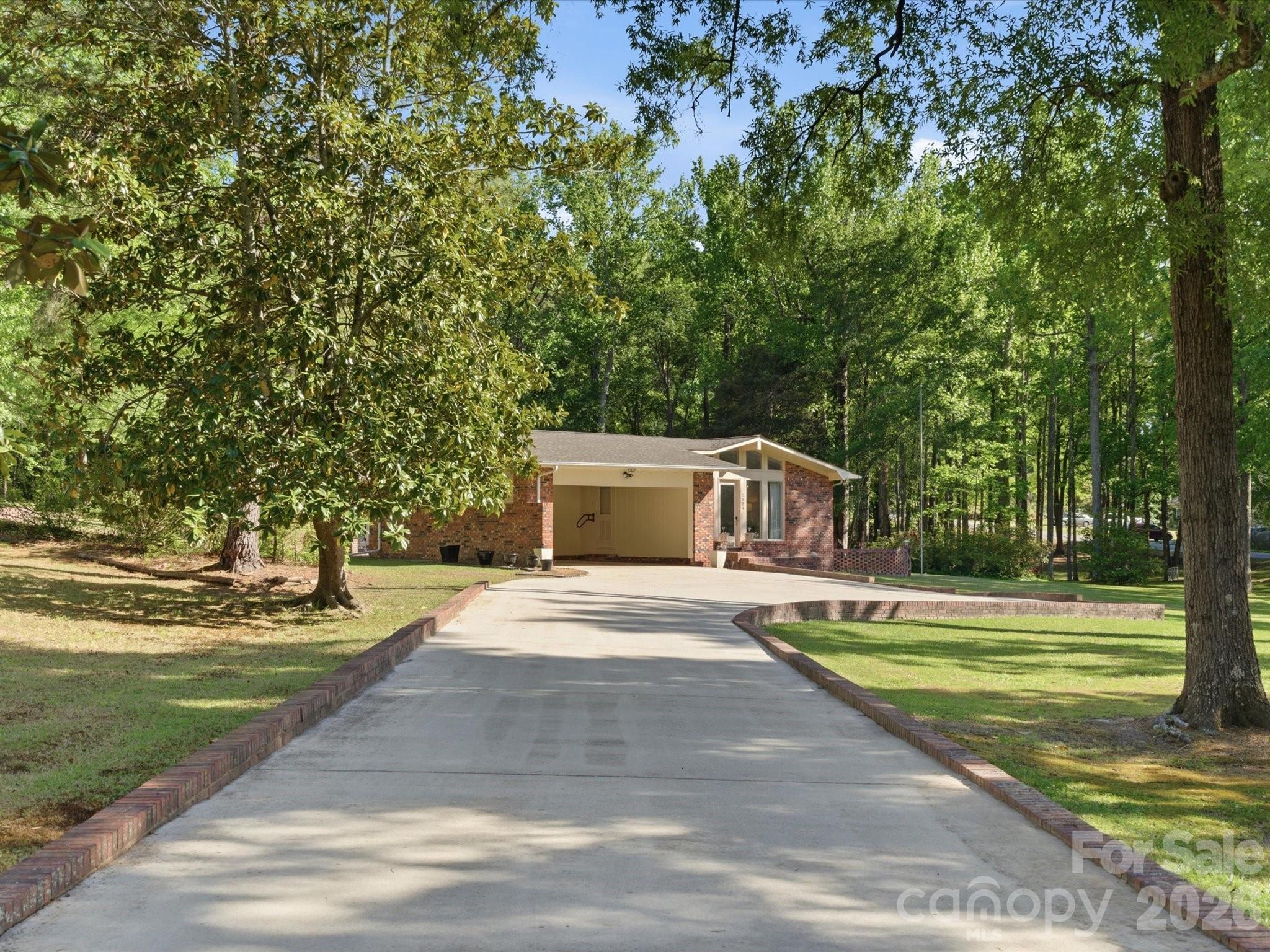 2904 Lyndell Way — Lancaster