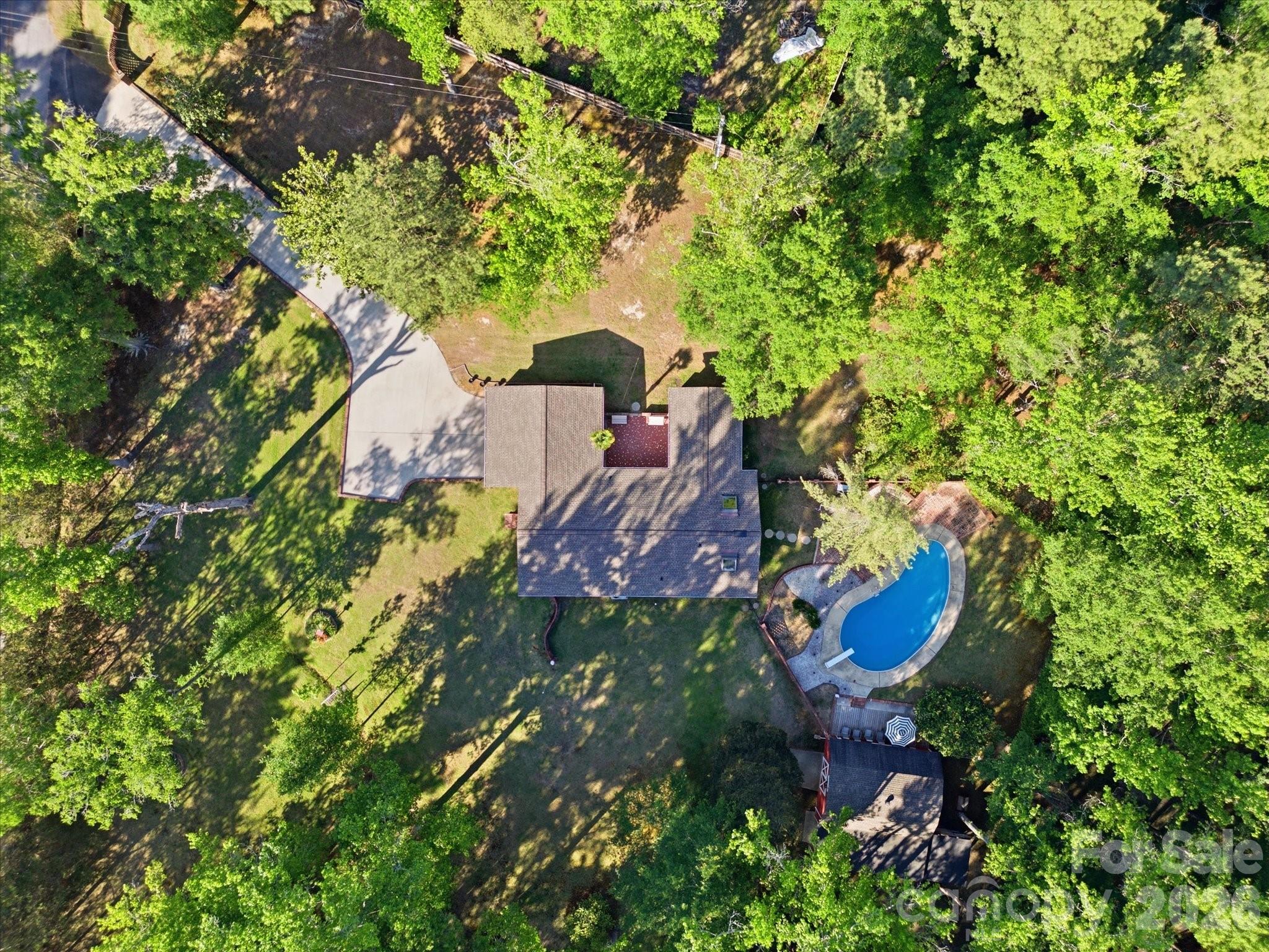 2904 Lyndell Way — Lancaster